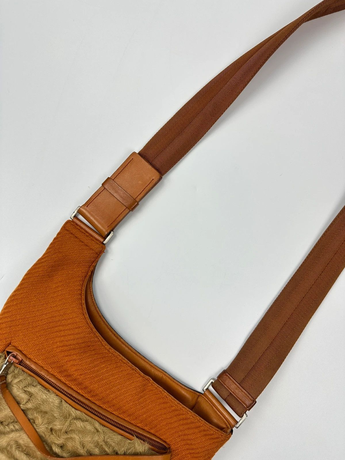 Prada Prada Milano FW99 Fur & Wool Sling Bag Crossbody Orange Flat Size ONE SIZE - 8 Thumbnail