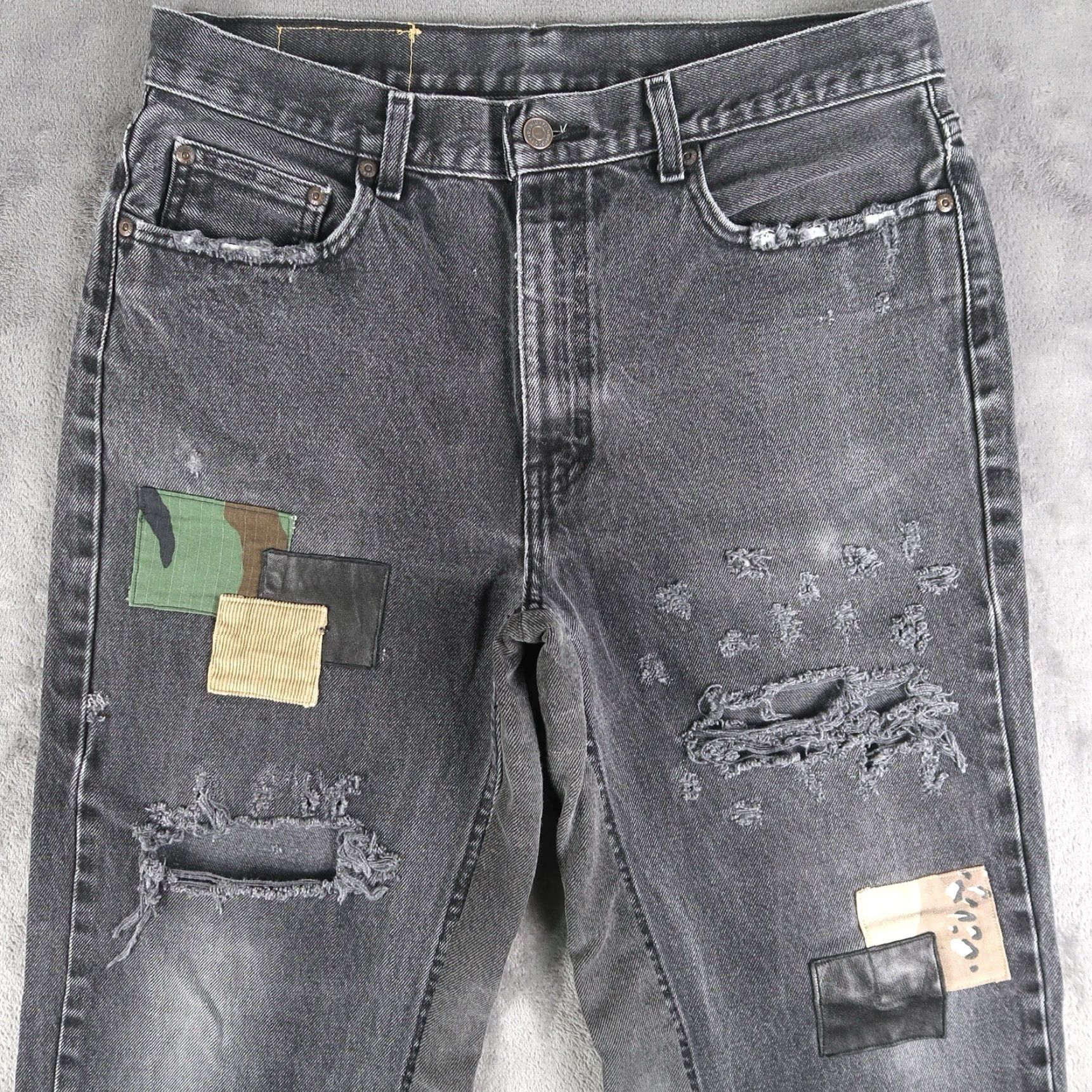 J Brand Vintage Heart Force Brand Distressed Black Denim Jeans Unisex Adults Medium 32 Straight Leg Patches 90s Retro Size US 32 / EU 48 - 5 Thumbnail
