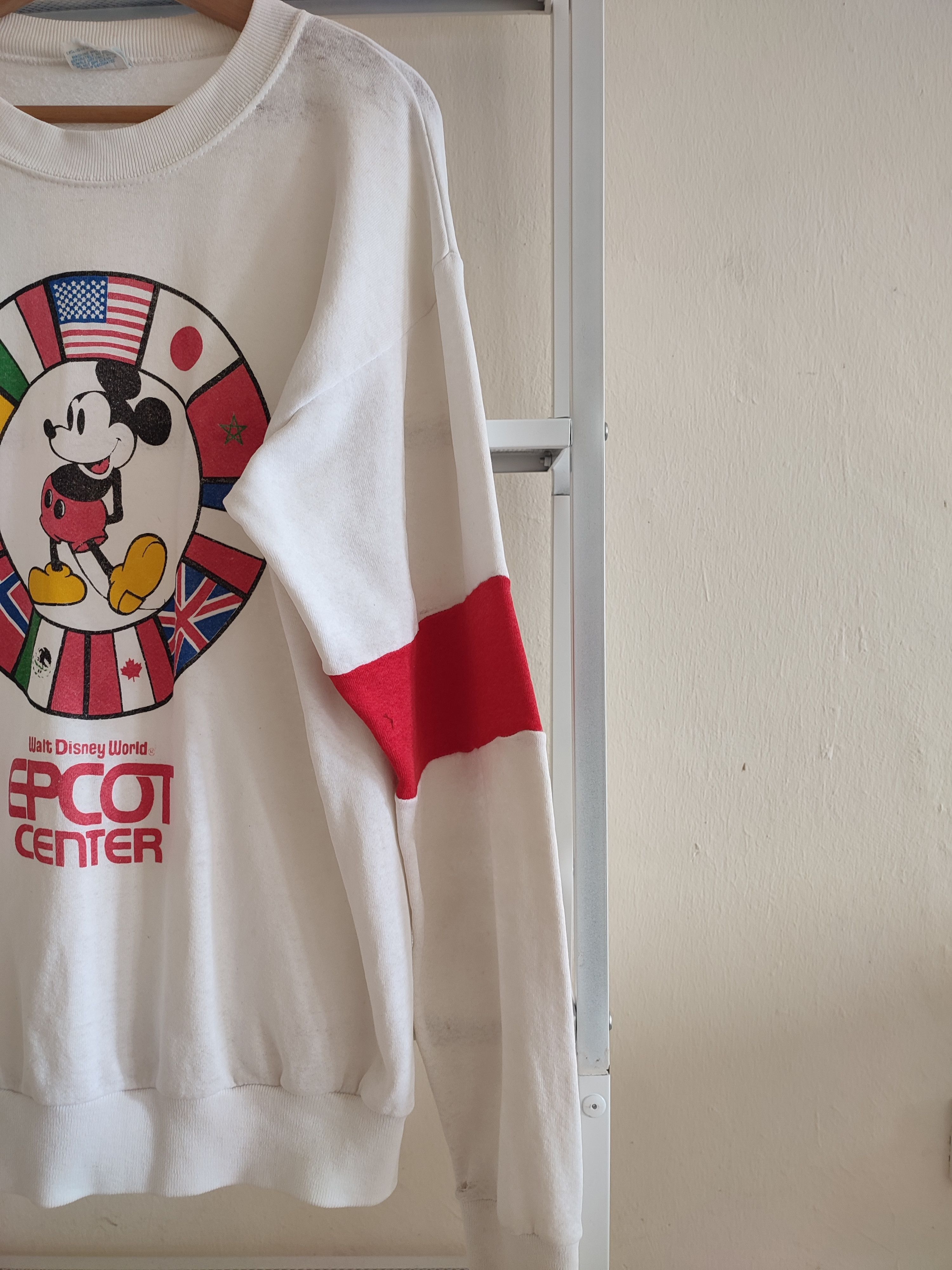 Disney 💥90s💥 Mickey Mouse Walt Disney World Epcot Center Size US L / EU 52-54 / 3 - 5 Thumbnail