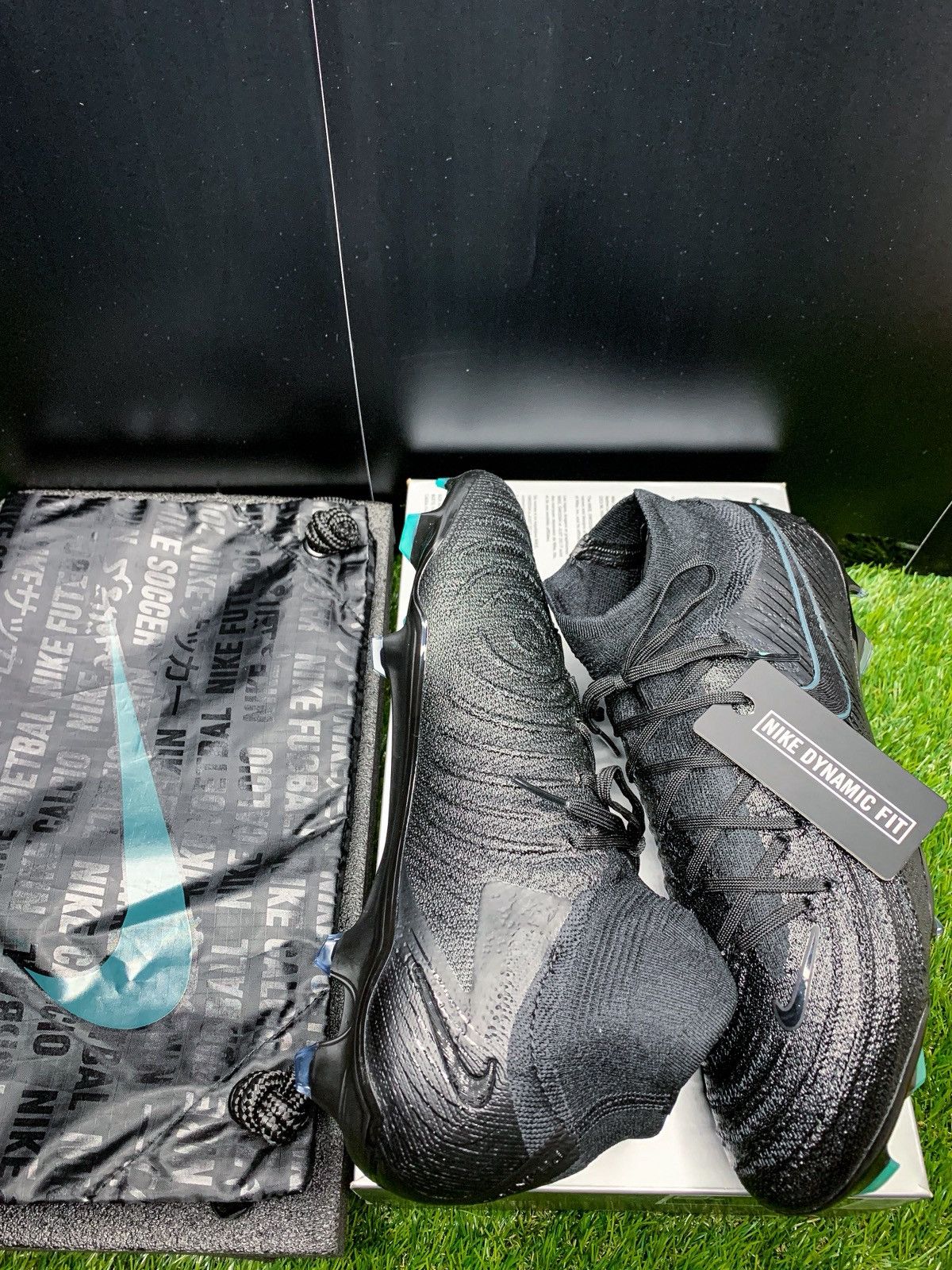 Nike Nike Phantom Luna 2 Elite Size US 8.5 / EU 41-42 - 1 Thumbnail