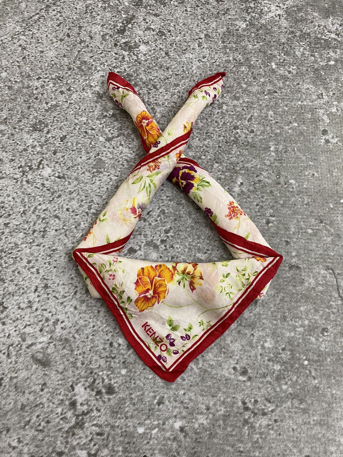 Kenzo Kenzo Handkerchief / Bandana / Neckerchief Size ONE SIZE - 1 Thumbnail