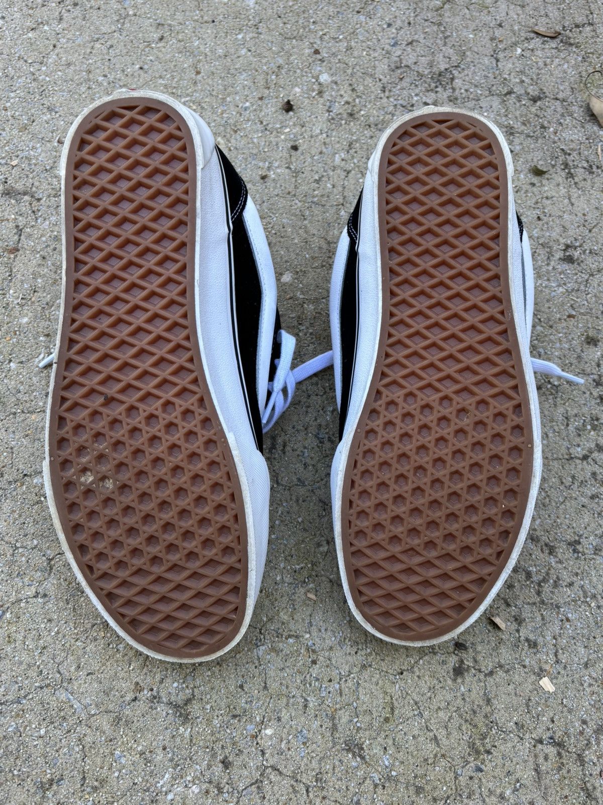 Vans Vans Black/White Size US 10 / EU 43 - 9 Thumbnail
