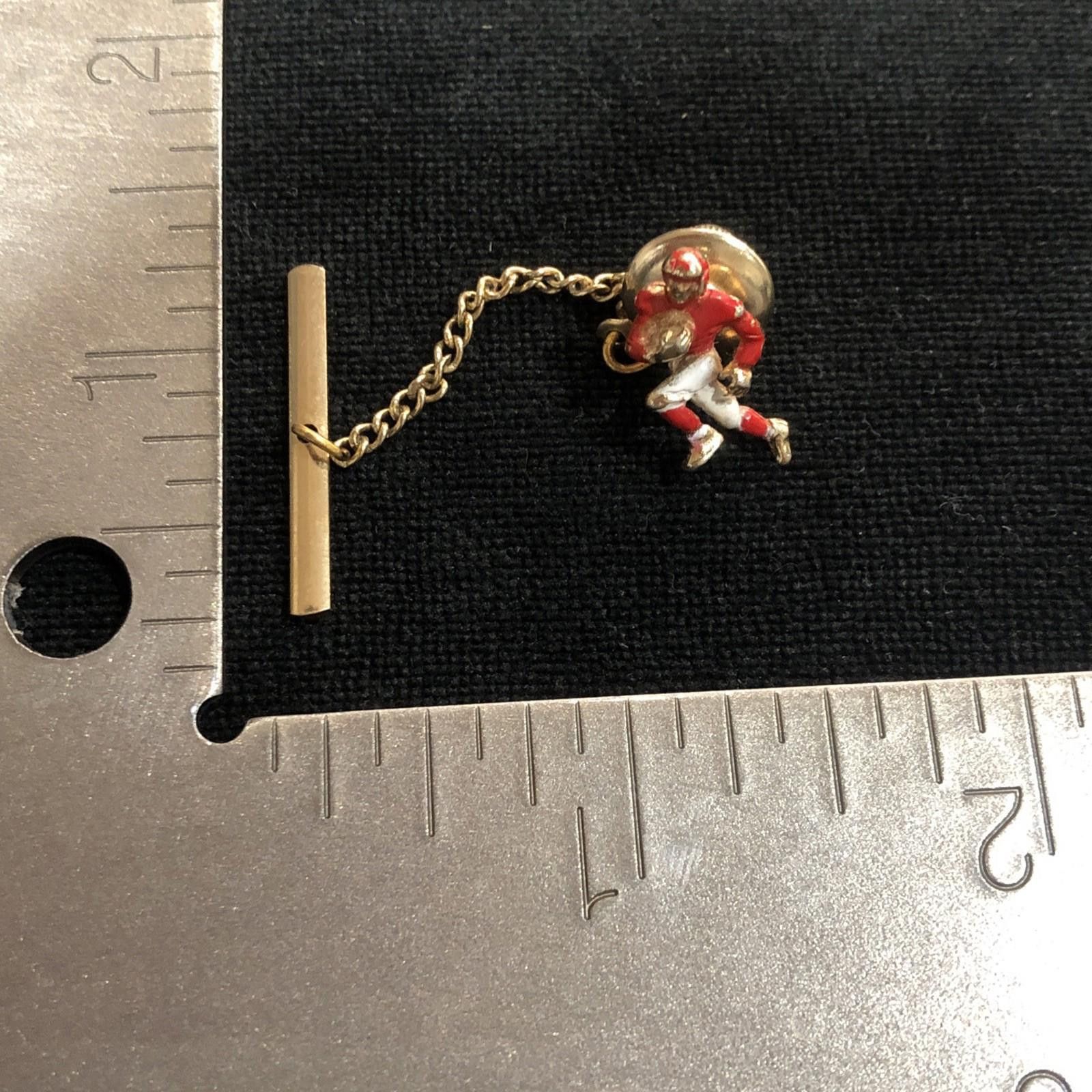 Other Football Player Red Uniform Vintage Tack Pin Quarterback Size ONE SIZE - 5 Thumbnail