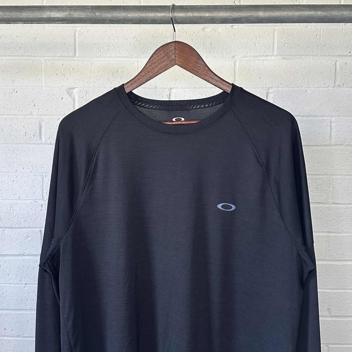 Oakley Oakley Tech Knit Long Sleeve T-Shirt Size US XL / EU 56 / 4 - 2 Thumbnail