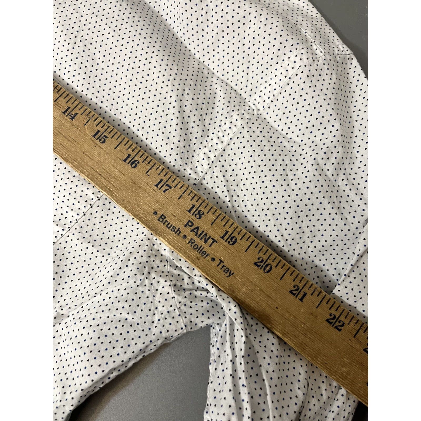 Banana Republic Banana Republic Vintage Stretch Polka Dot Button-Up Shirt Size M White Long Sleeve Classic Mens Size US M / EU 48-50 / 2 - 5 Thumbnail