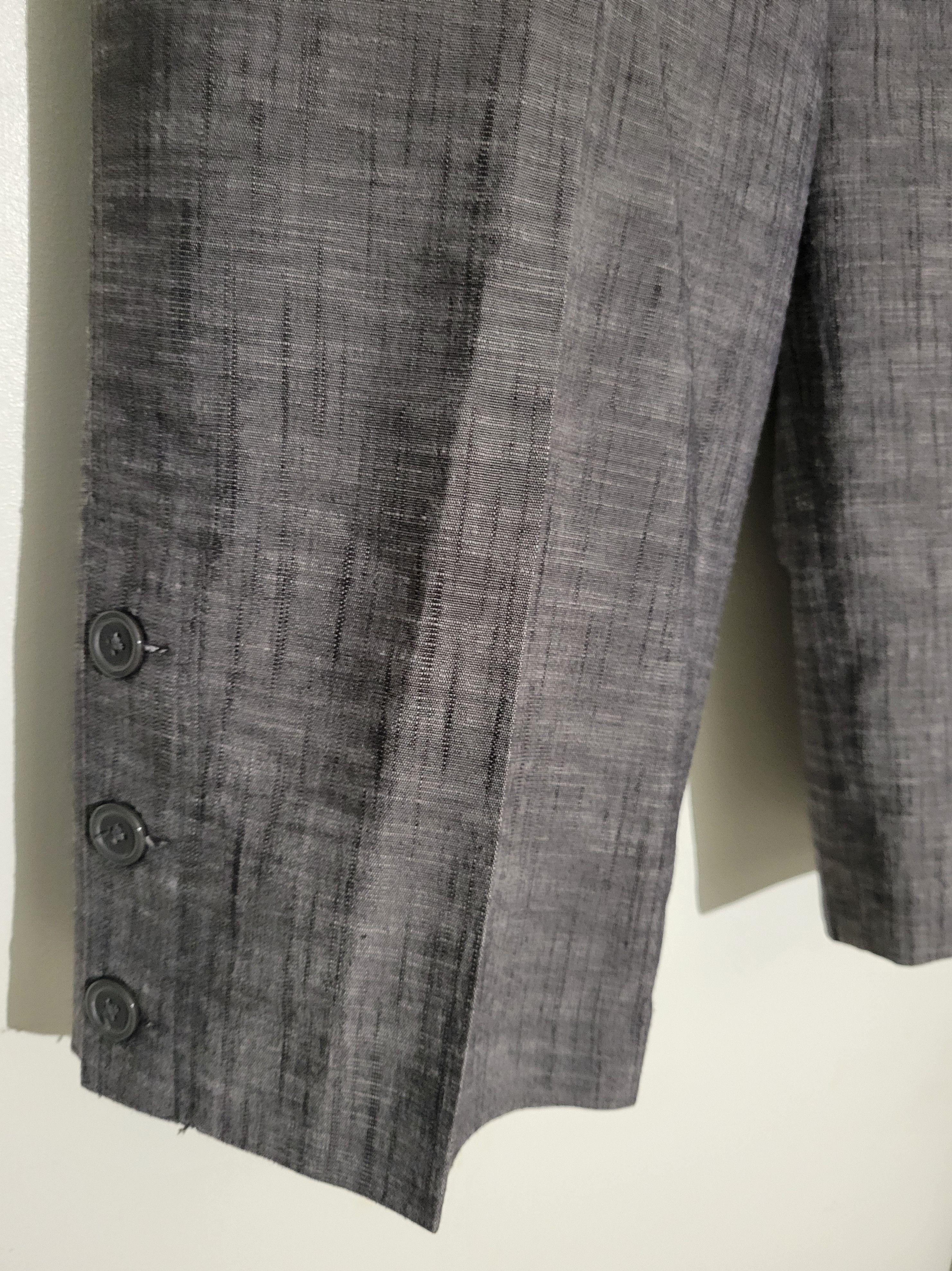Other Larry Levine Woman Stretch Cropped Pants Grey Capri Pants Size 40" / US 18 - 2 Thumbnail