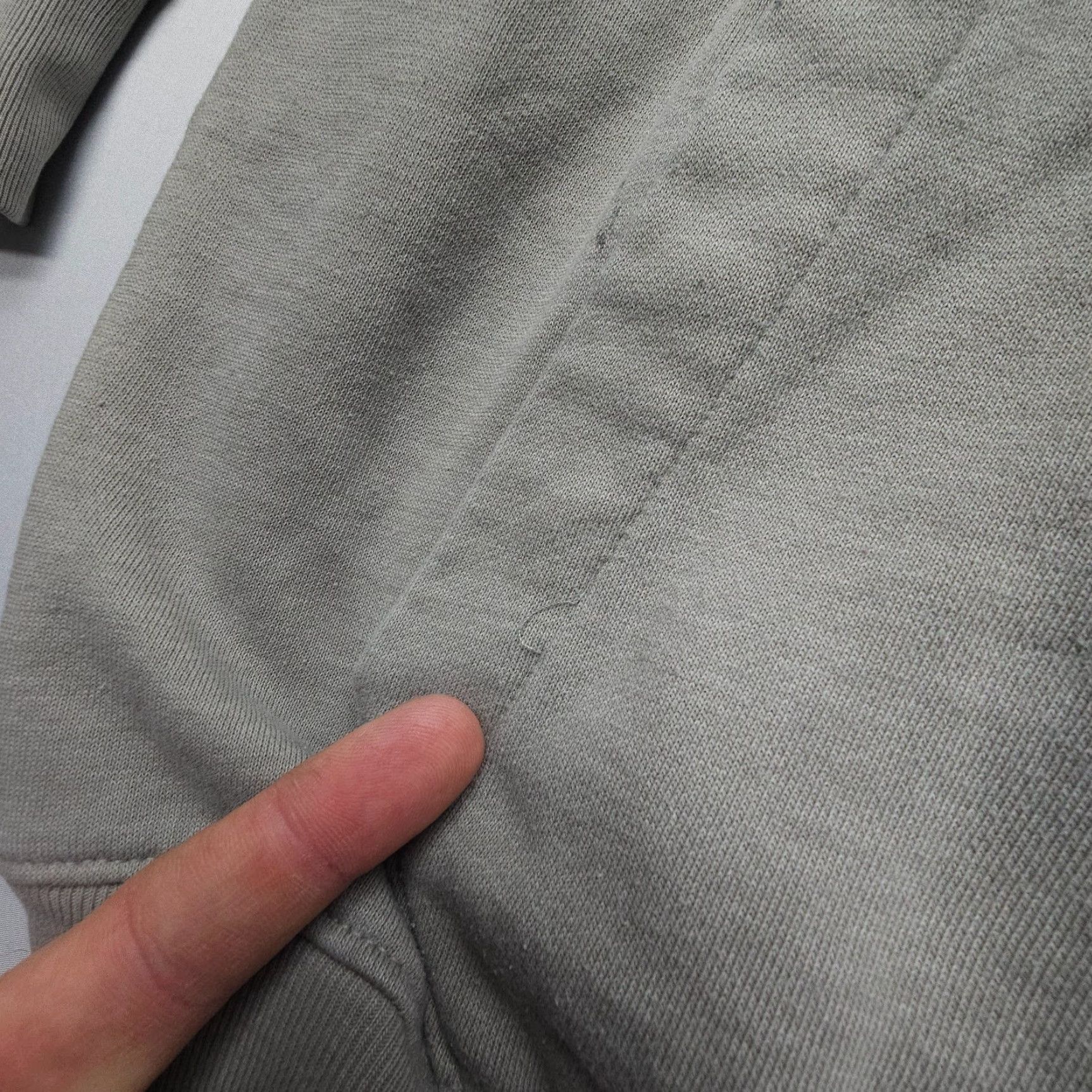 Vintage Grundens Dillingham Tech Hoodie Mens Medium Gray Fleece Spellout Fishing Work Shirt Pullover Hooded Pockets Logo 2000s Style Mens Size US M / EU 48-50 / 2 - 5 Thumbnail