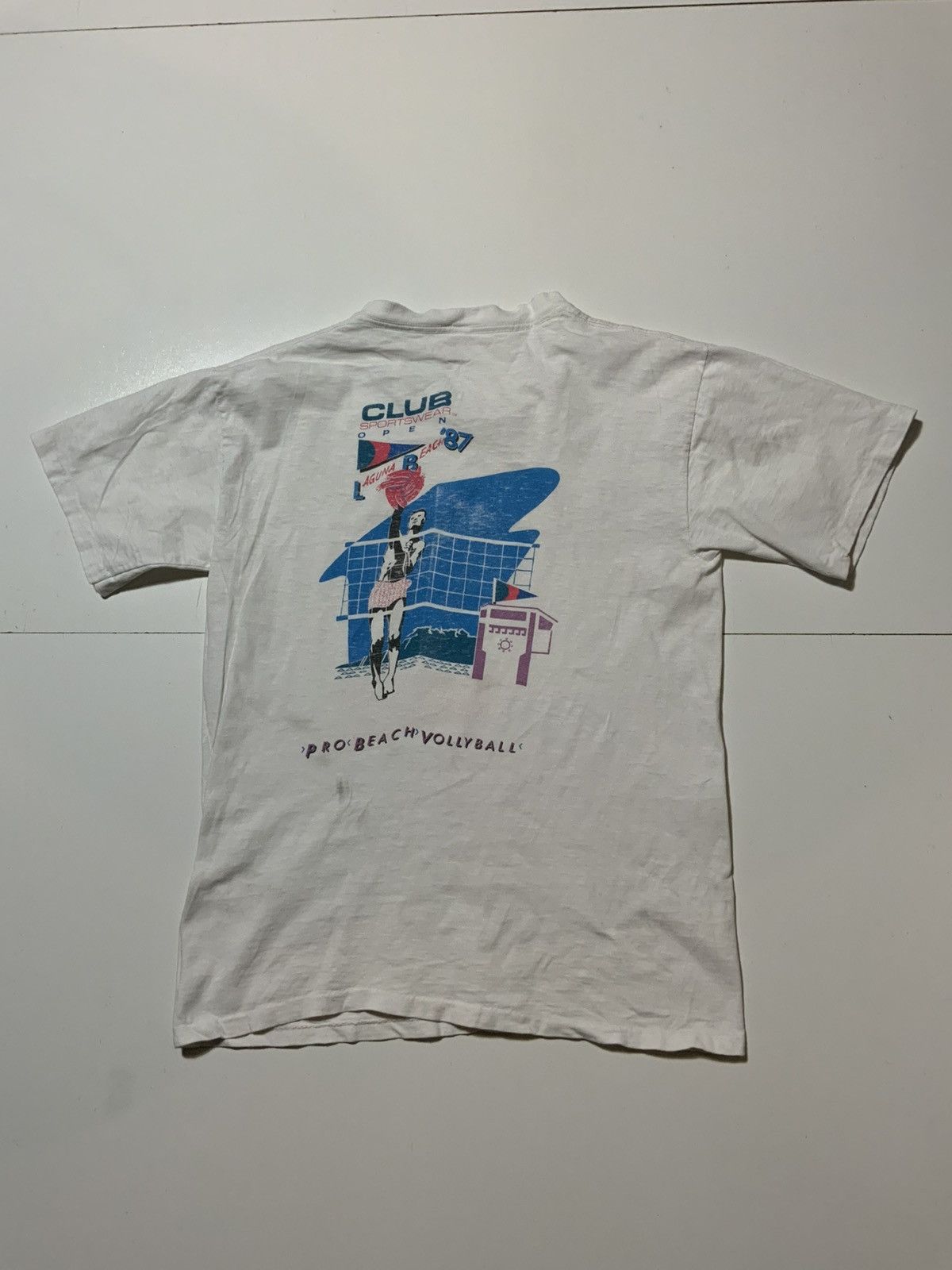 Vintage Vintage 1987 Club Open Laguna Beach Volleyball Hobie T-Shirt Size US M / EU 48-50 / 2 - 3 Thumbnail