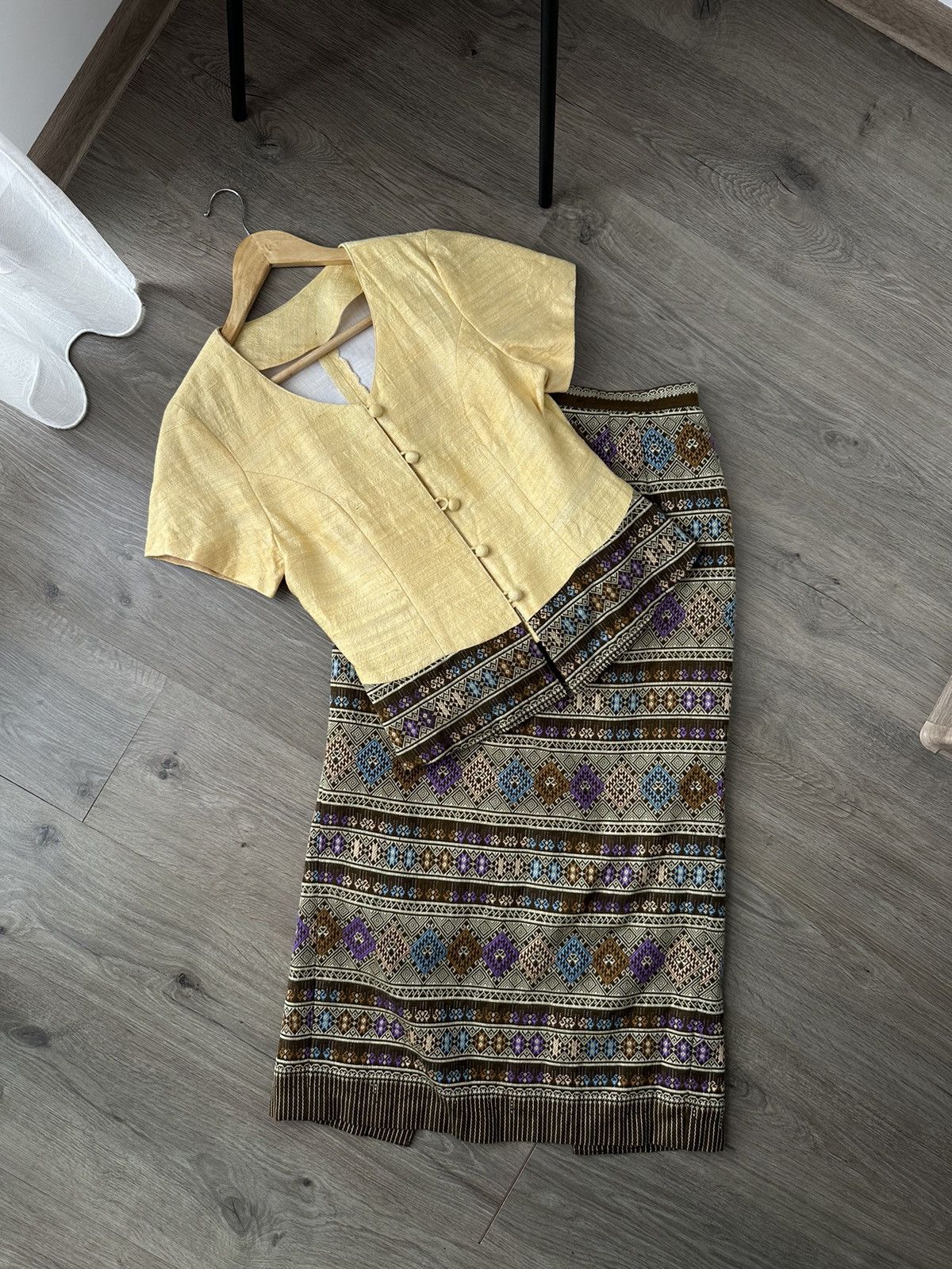 Other UK VTG Beige Thai Set Traditional Dress Skirt Wedding Blouse Size US M / EU 48-50 / 2 - 6 Thumbnail