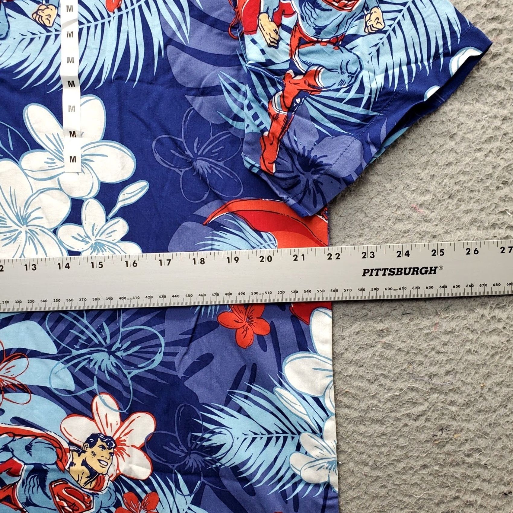 Vintage DC Superman Hawaiian Shirt Mens M Multi Floral Short Sleeve Shirt Collared Button-Up Slit Outdoors Casual we? Size US M / EU 48-50 / 2 - 4 Thumbnail