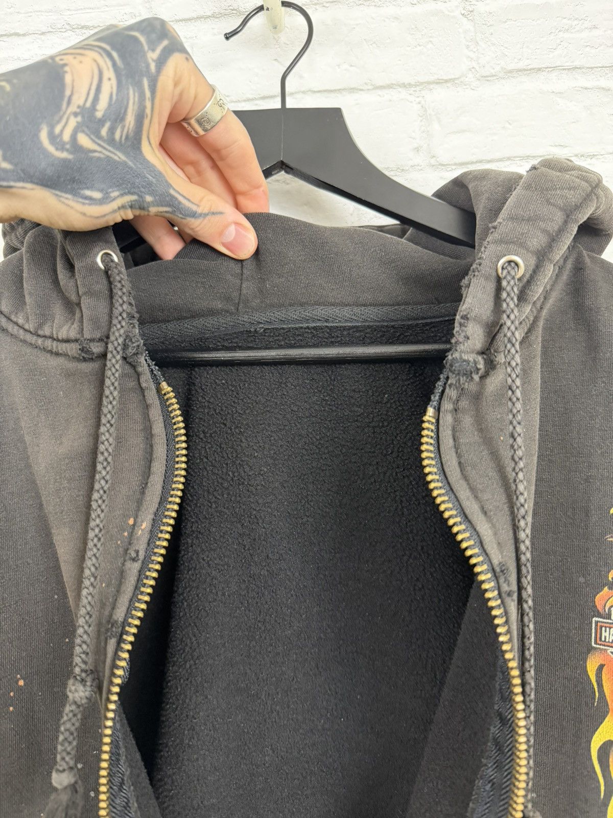 Harley Davidson (XL) THRASHED OUT FLAMES Harley Davidson Zip Up Hoodie Size US XL / EU 56 / 4 - 12 Thumbnail