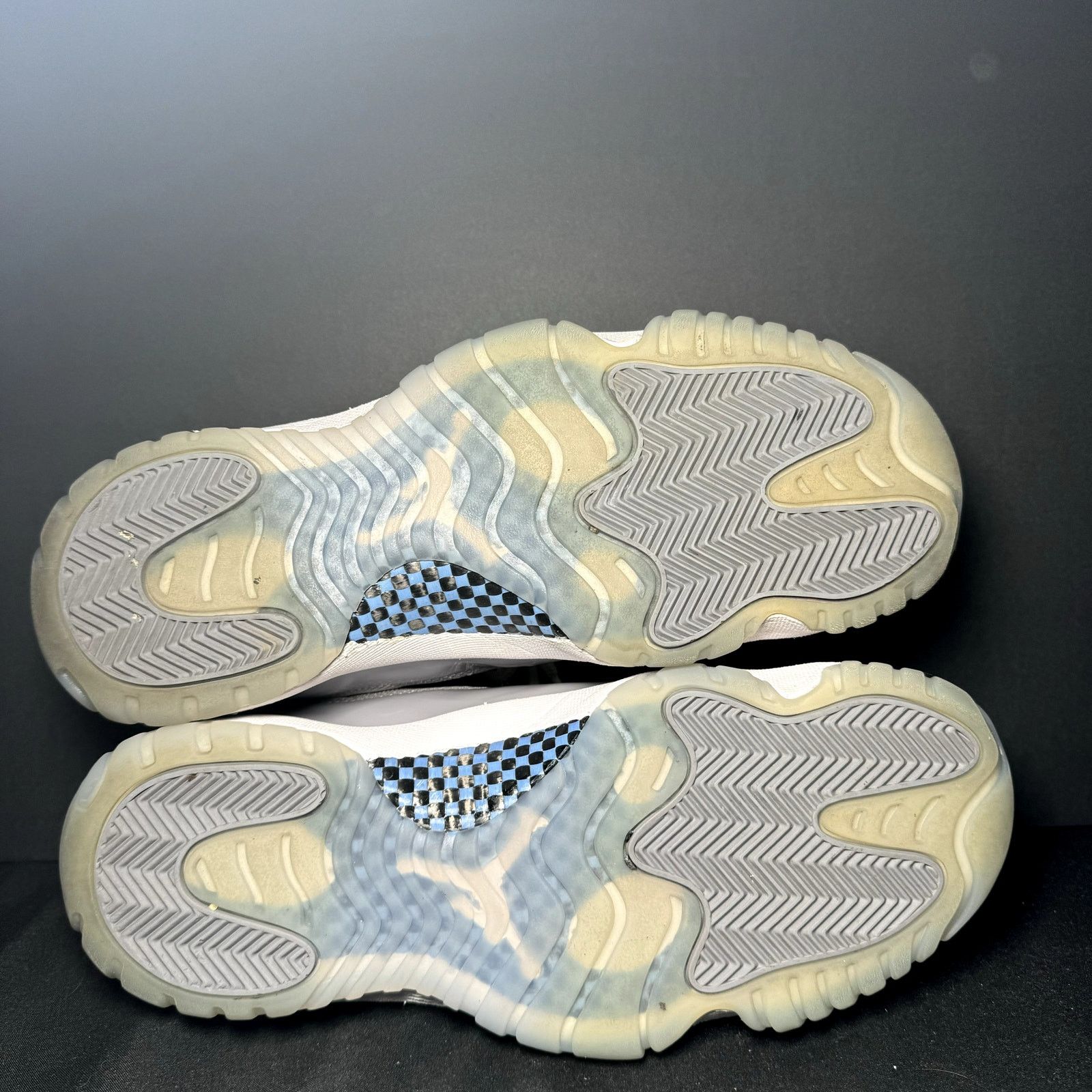 Jordan Brand × Nike Size 9.5 - Air Jordan 11 Retro Low Cement Grey Men's Shoes Size US 9.5 / EU 42-43 - 6 Thumbnail