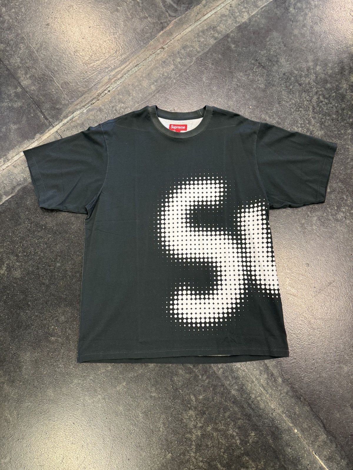 Supreme Supreme Halftone Tee Size US L / EU 52-54 / 3 - 1 Thumbnail