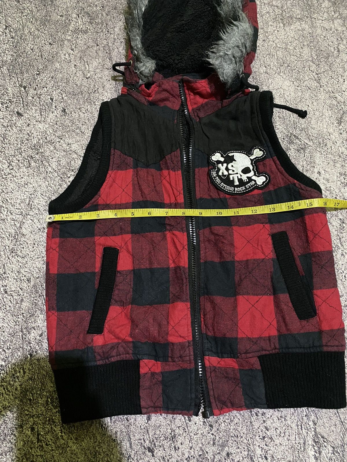 Hysteric Glamour × If Six Was Nine × Le Grande Bleu (L.G.B.) Y2k Bat-su studio skull ifsixwasnine fur vest Size US S / EU 44-46 / 1 - 11 Thumbnail