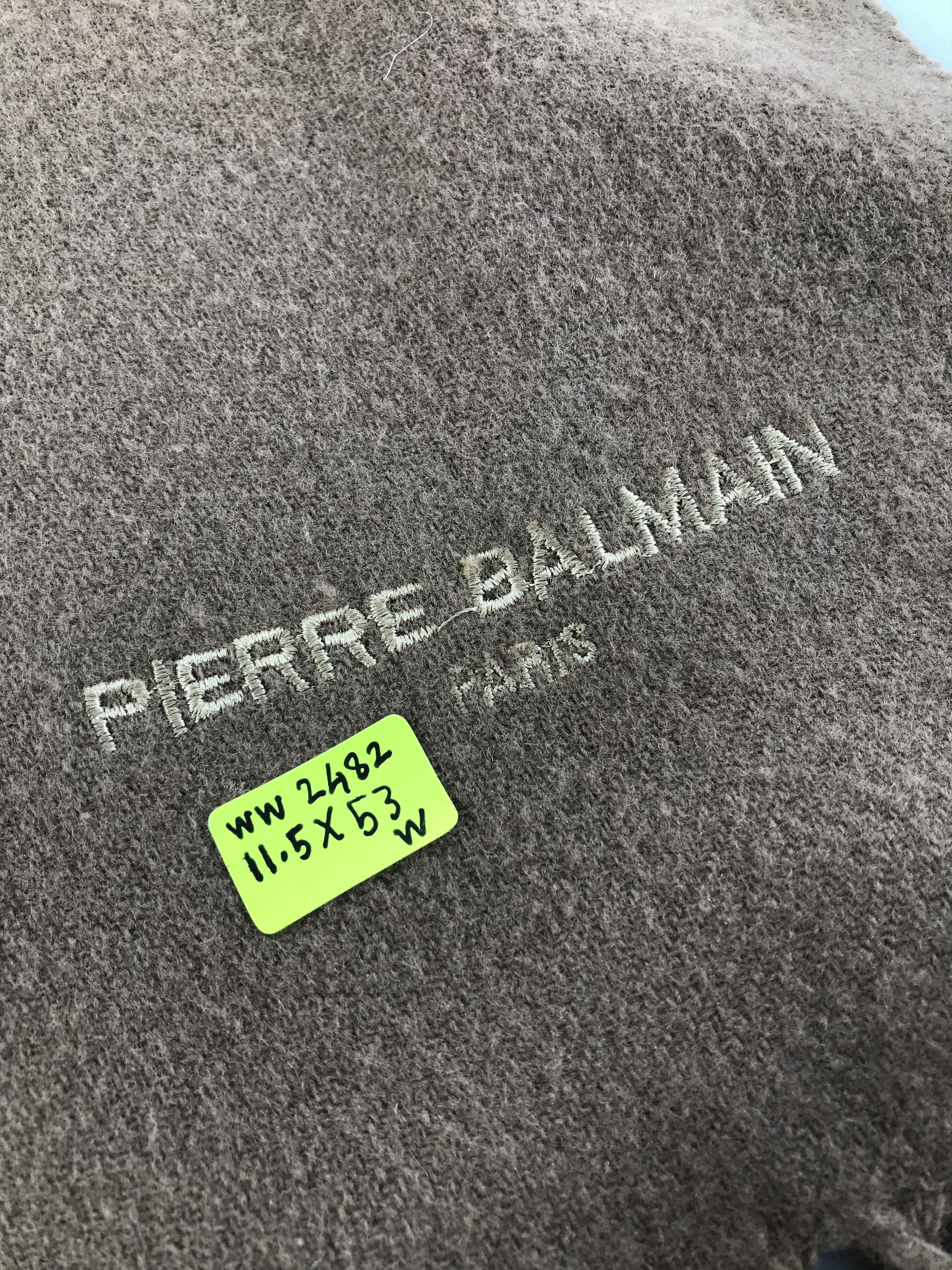Vintage Pierre Balmain Scarf / Muffler / Neckwear - WW2482 Size ONE SIZE - 4 Thumbnail