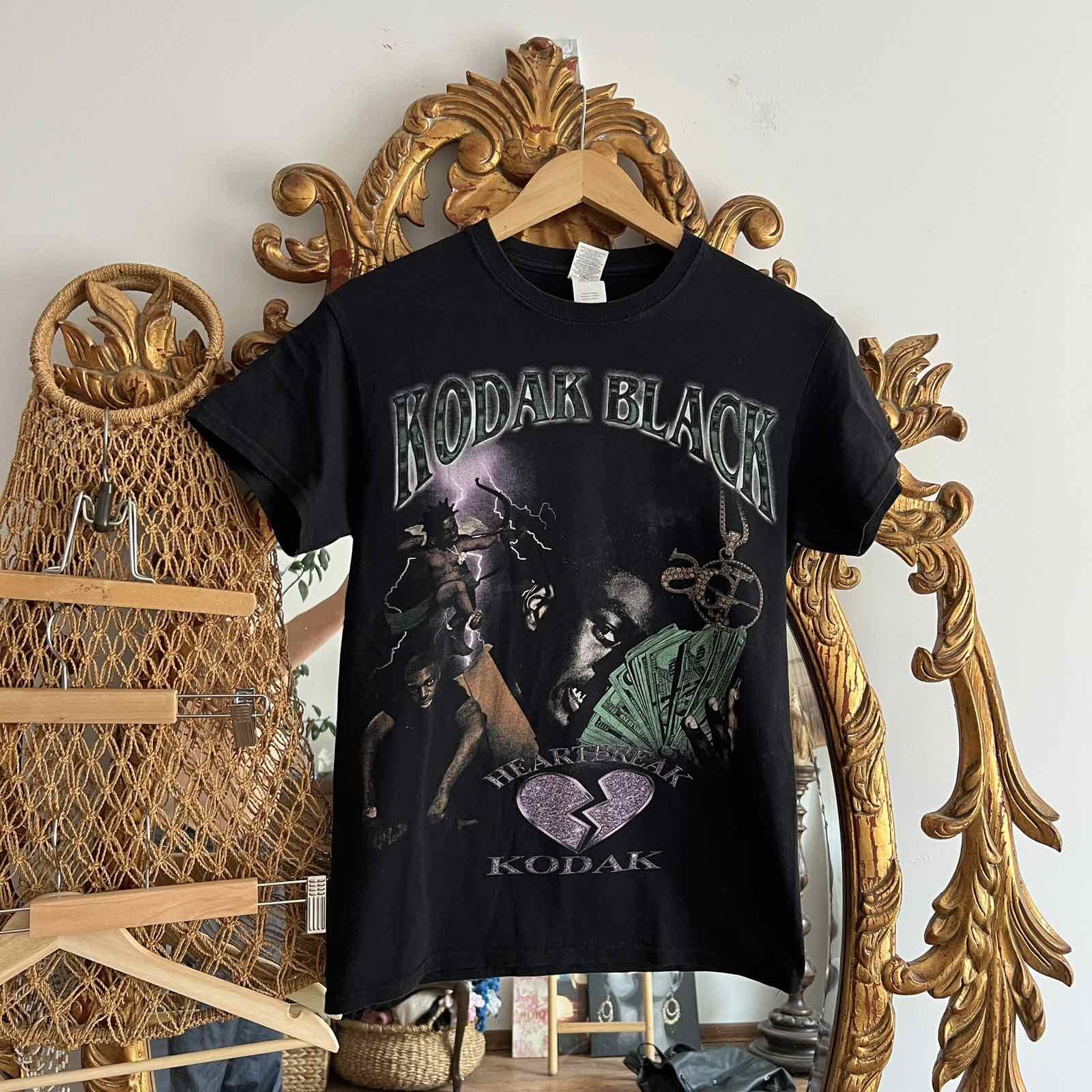 Band Tees × Rap Tees Vintage Rare Kodak Black Heartbreak Album shirt y2k hype Size US S / EU 44-46 / 1 - 1 Thumbnail