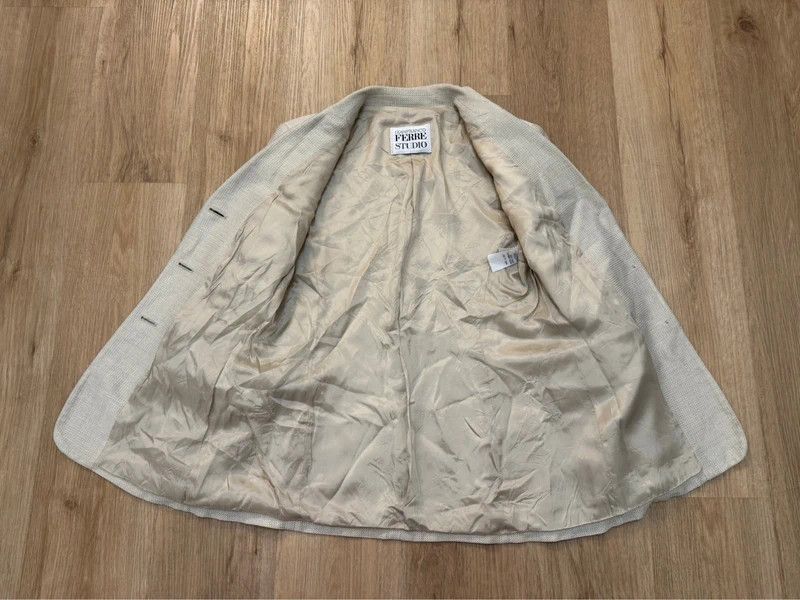 Gianfranco Ferre Gianfranco Ferre Studio Vintage 90s Italy Viscose Blazer L Size L / US 10 / IT 46 - 3 Thumbnail