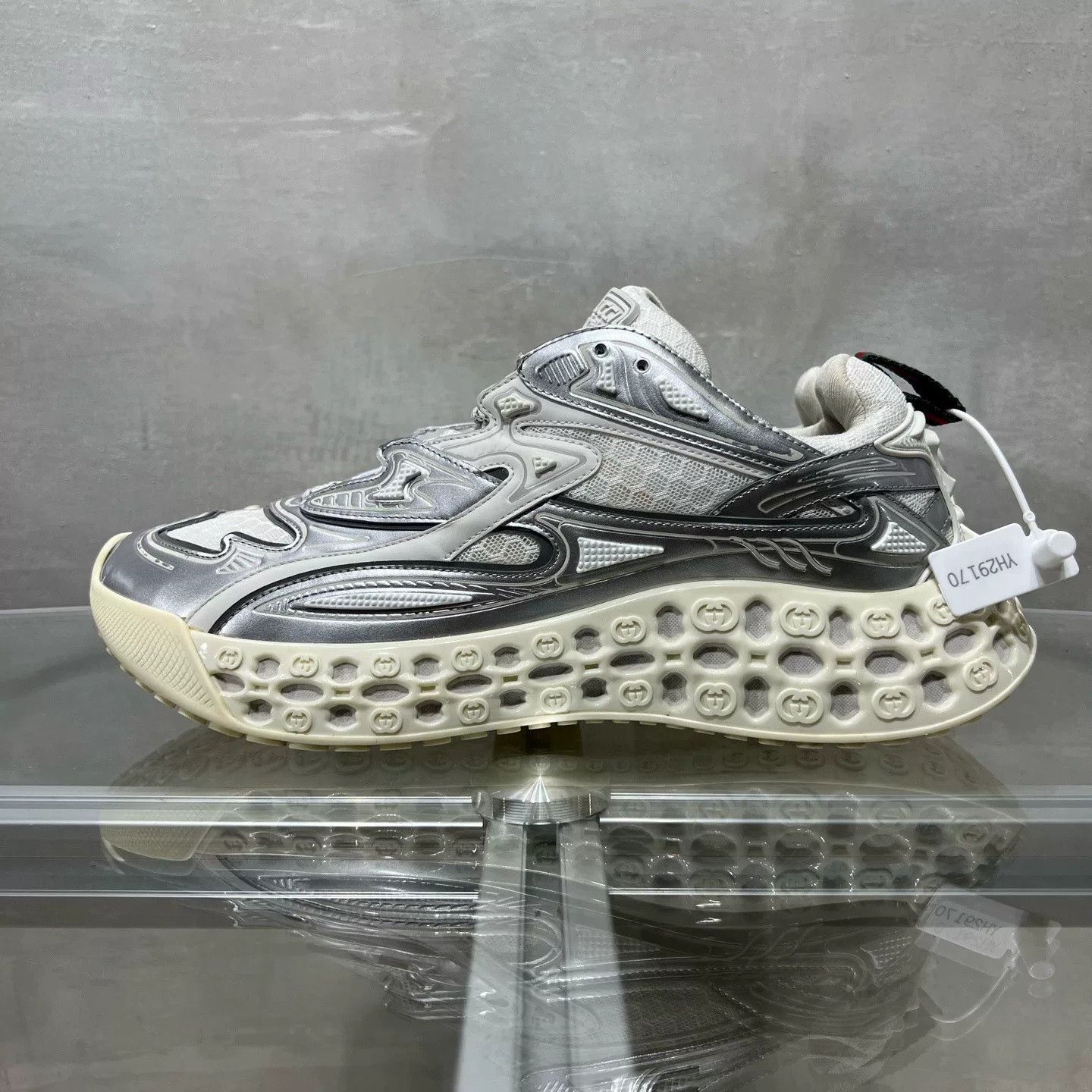 Gucci Gucci Cub3d Silver Sneakers Size US 9 / EU 42 - 4 Thumbnail