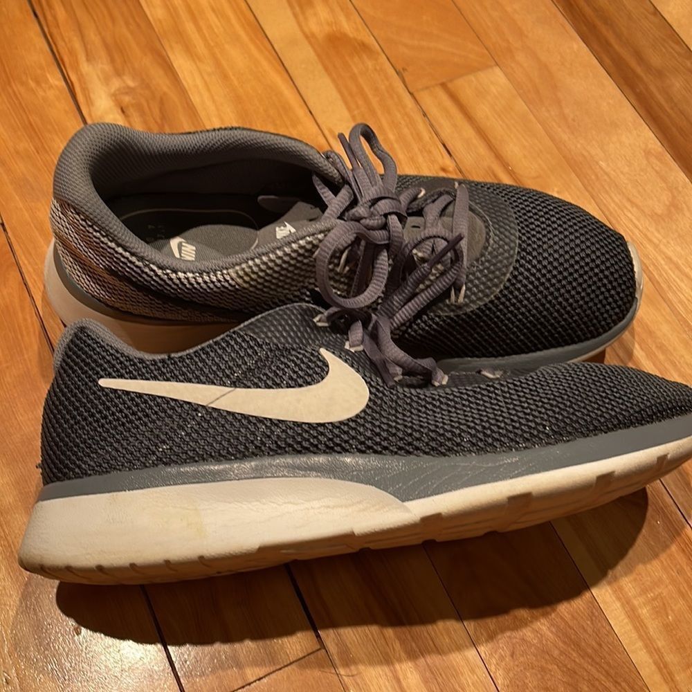 Nike Nike VH2 shades of gray fabric low lace up sneakers. Size 8 Size US 8.5 / IT 38.5 - 4 Thumbnail