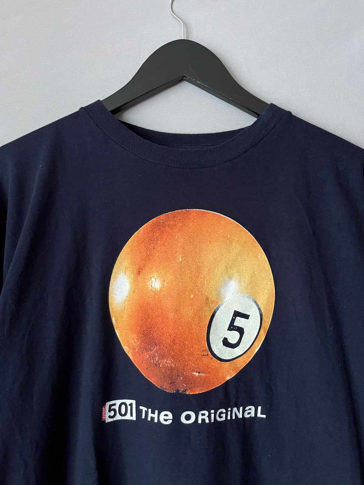 Levi's Extra Rare Levis 501 The Original Pool Ball Print T-shirt Size US L / EU 52-54 / 3 - 3 Thumbnail