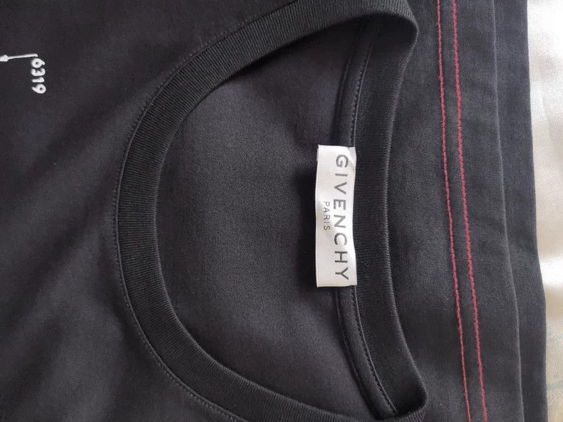Givenchy Givenchy Black T-Shirt / Size M, Chest 116CM, Length Size US M / EU 48-50 / 2 - 6 Thumbnail