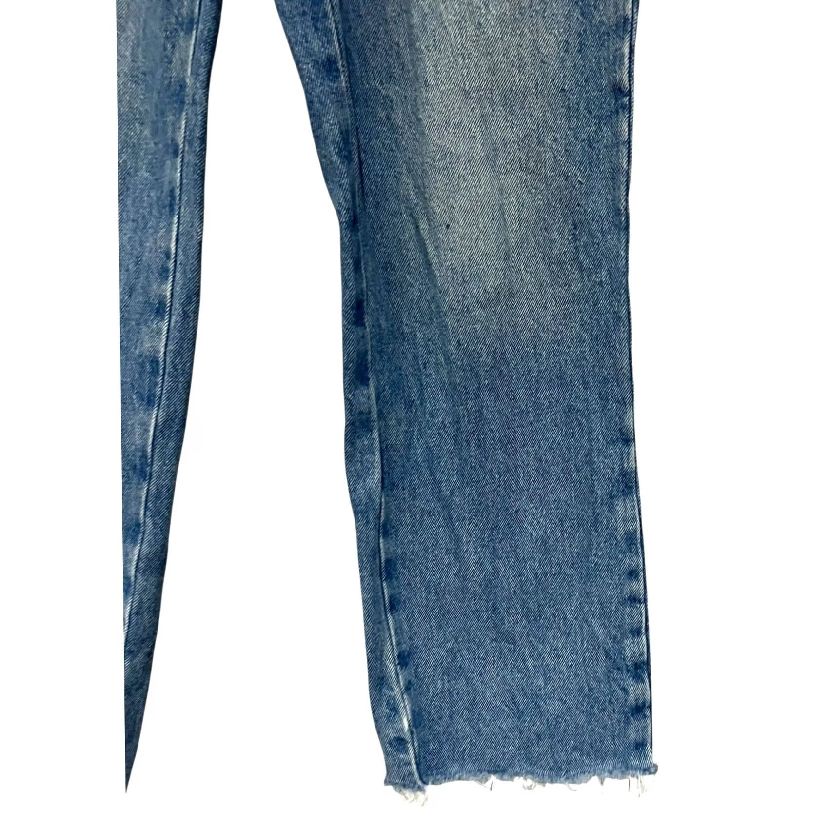 Zara VINTAGE Zara Women’s Premium Denim Jeans Blue W/ Raw Edge 100% Cotton Size 4 (27) Distressed 5-Pocket Design Straight Mens Womens Girls? Size 27" / US 4 / IT 40 - 4 Thumbnail