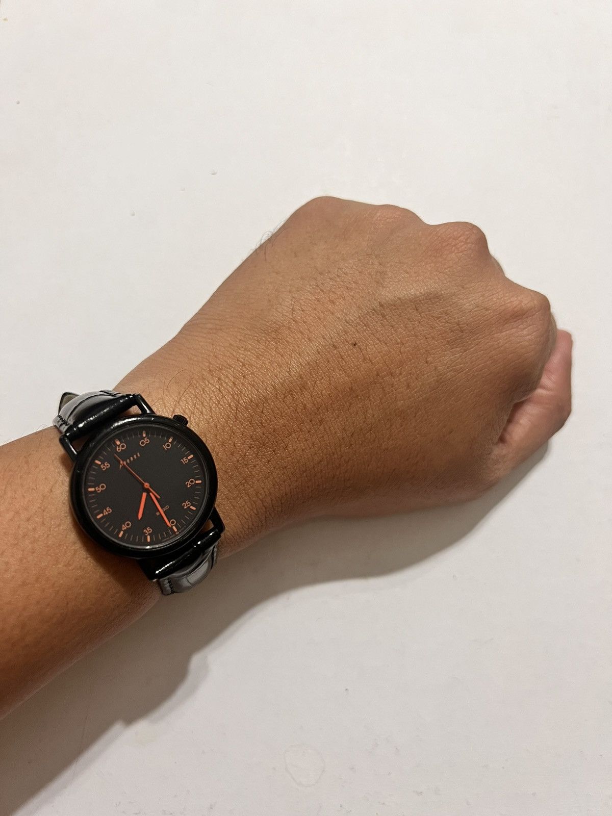 Seiko Vintage 80s Seiko Avenue Orange Accents Black Dial Size ONE SIZE - 2 Thumbnail