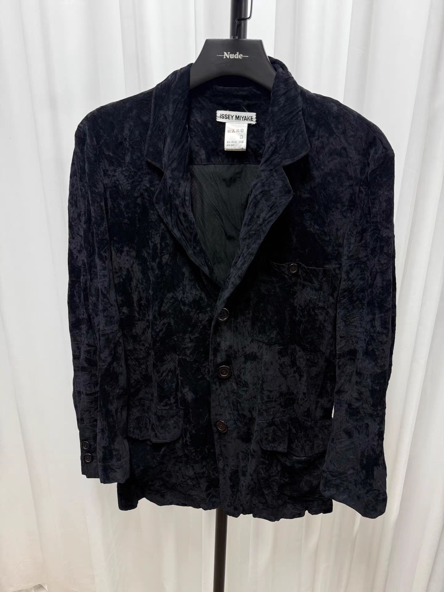 Issey Miyake Issey miyake Velvet Pleated Blazer K20 Size US M / EU 48-50 / 2 - 1 Thumbnail