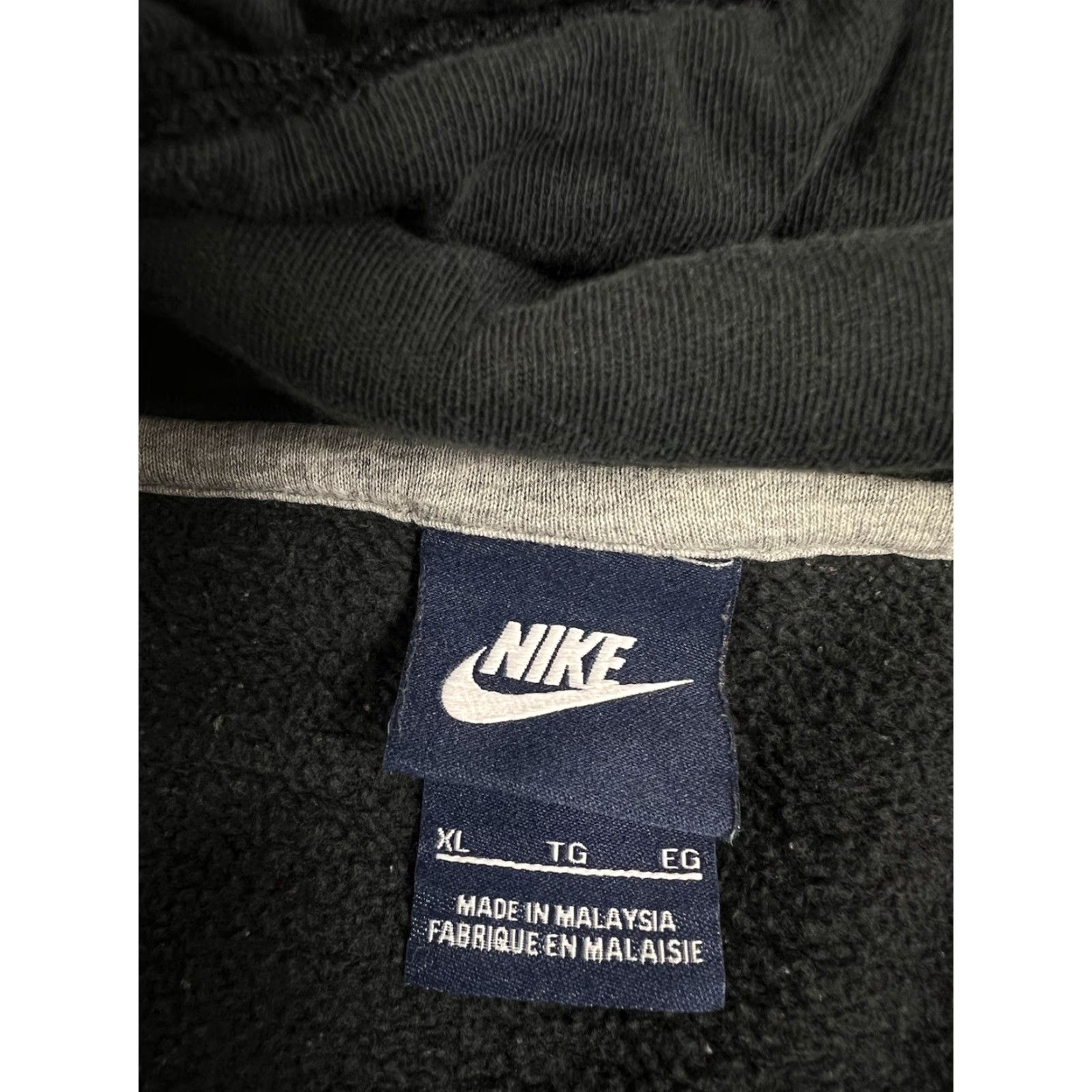 Nike VINTAGE Nike Big Swoosh Black Hoodie Sweatshirt XL Men Pullover Fleece Cotton Polyester Hooded Pockets All Seasons Sweatshirt Sportswear Size US XL / EU 56 / 4 - 6 Thumbnail