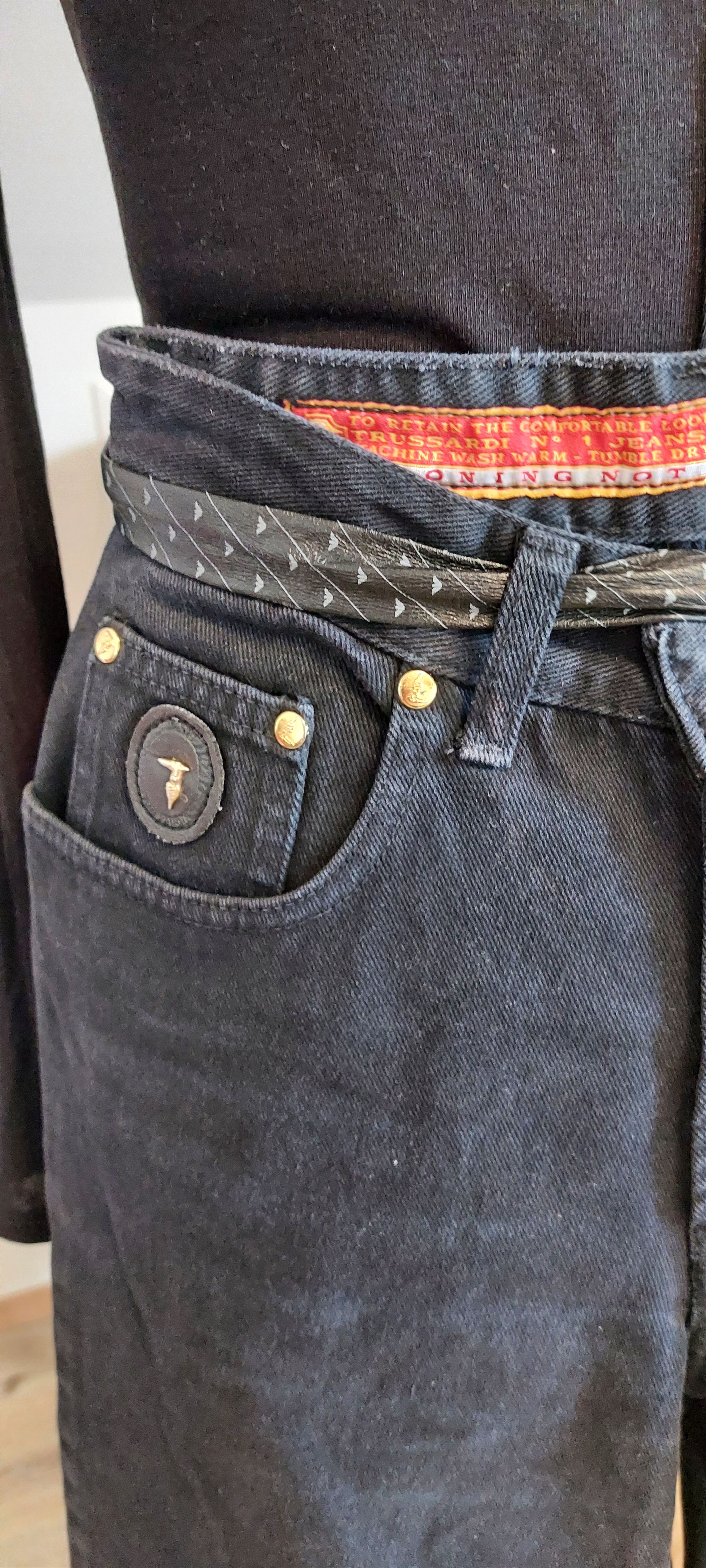 Trussardi Banana Fit Jeans – W29 (Small Fit)