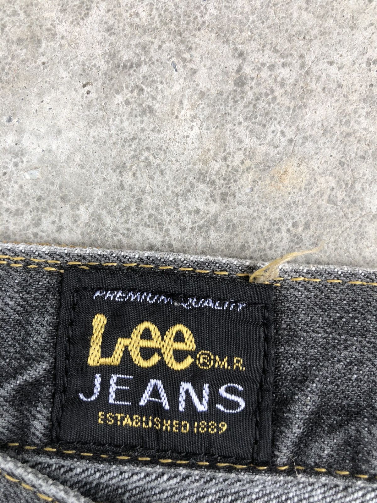 Lee Japanese Lee Flared Jeans Distressed Jeans Size US 32 / EU 48 - 15 Thumbnail