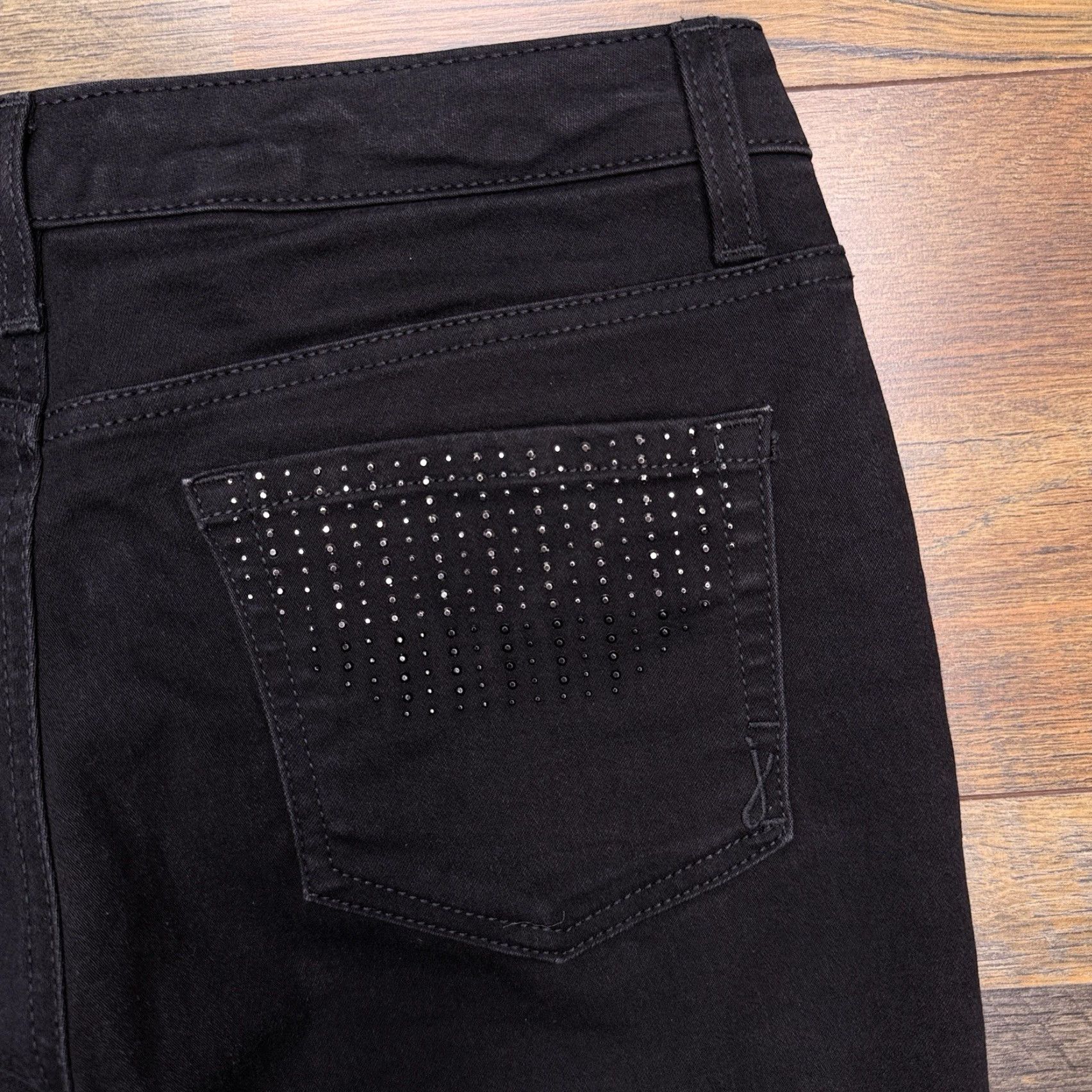 Jones New York Jones New York Jeans Womens 6 Short Black Mid Rise Stretch Straight Jeans Womens 6 Short Black Stretch Straight Den​im Pants Size 28" / US 6 / IT 42 - 7 Thumbnail