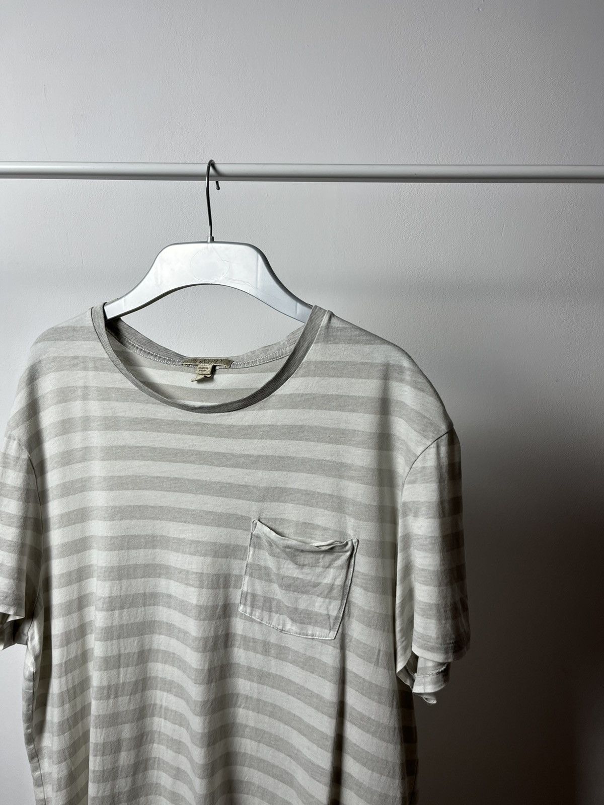 Burberry Burberry Brit Womens Stripe Tee Gray White Pocket Logo L Size L / US 10 / IT 46 - 2 Thumbnail
