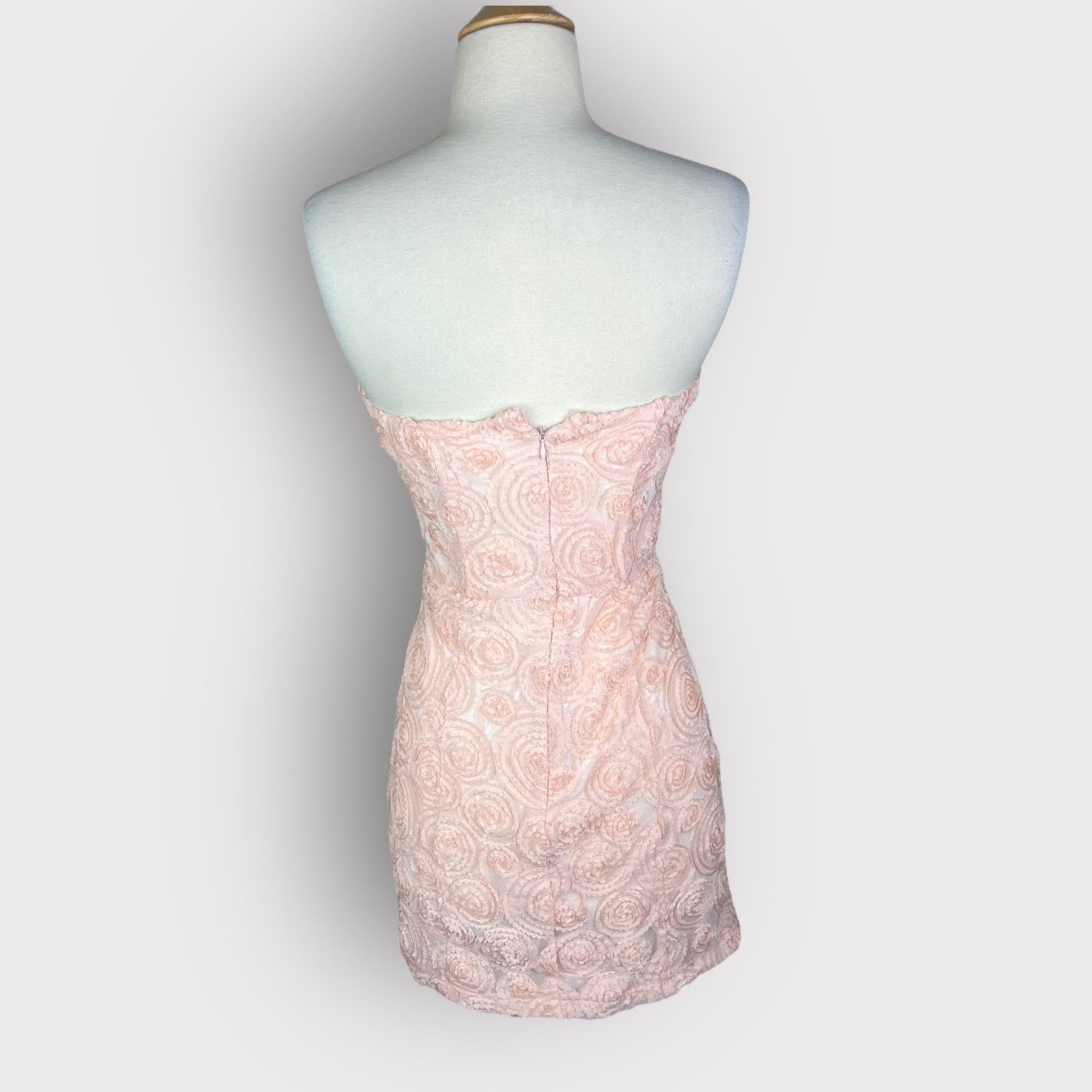 Vintage Lush | Vintage Y2K Rosette Strapless Formal Dress | Small Size S / US 4 / IT 40 - 4 Thumbnail