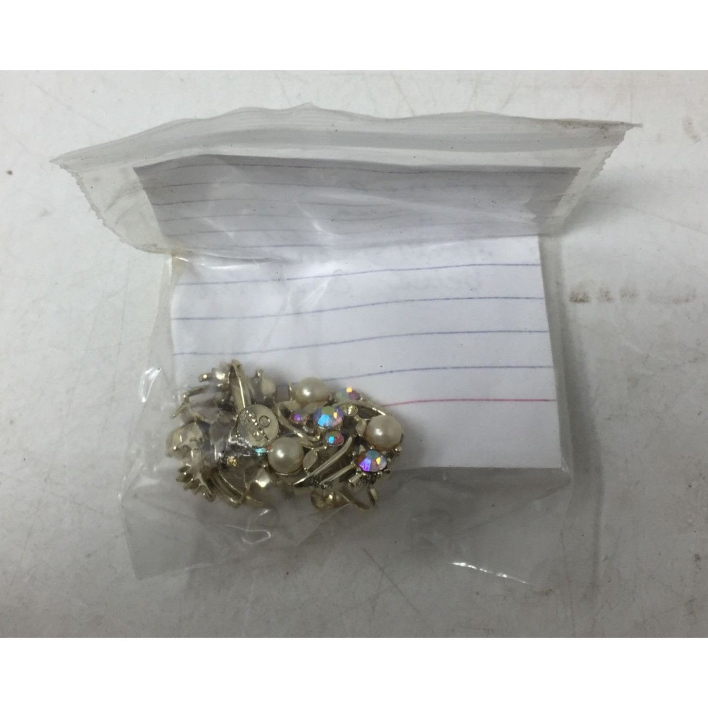 Other Women's Vintage LISNER Gold Tone Clip On Screw Back Earrings Size ONE SIZE - 5 Thumbnail