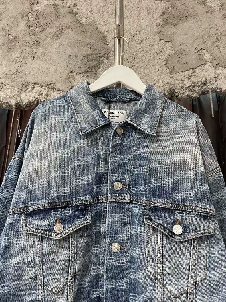 Balenciaga Balenciaga Full logo buckle denim jacket Size US XS / EU 42 / 0 - 3 Thumbnail