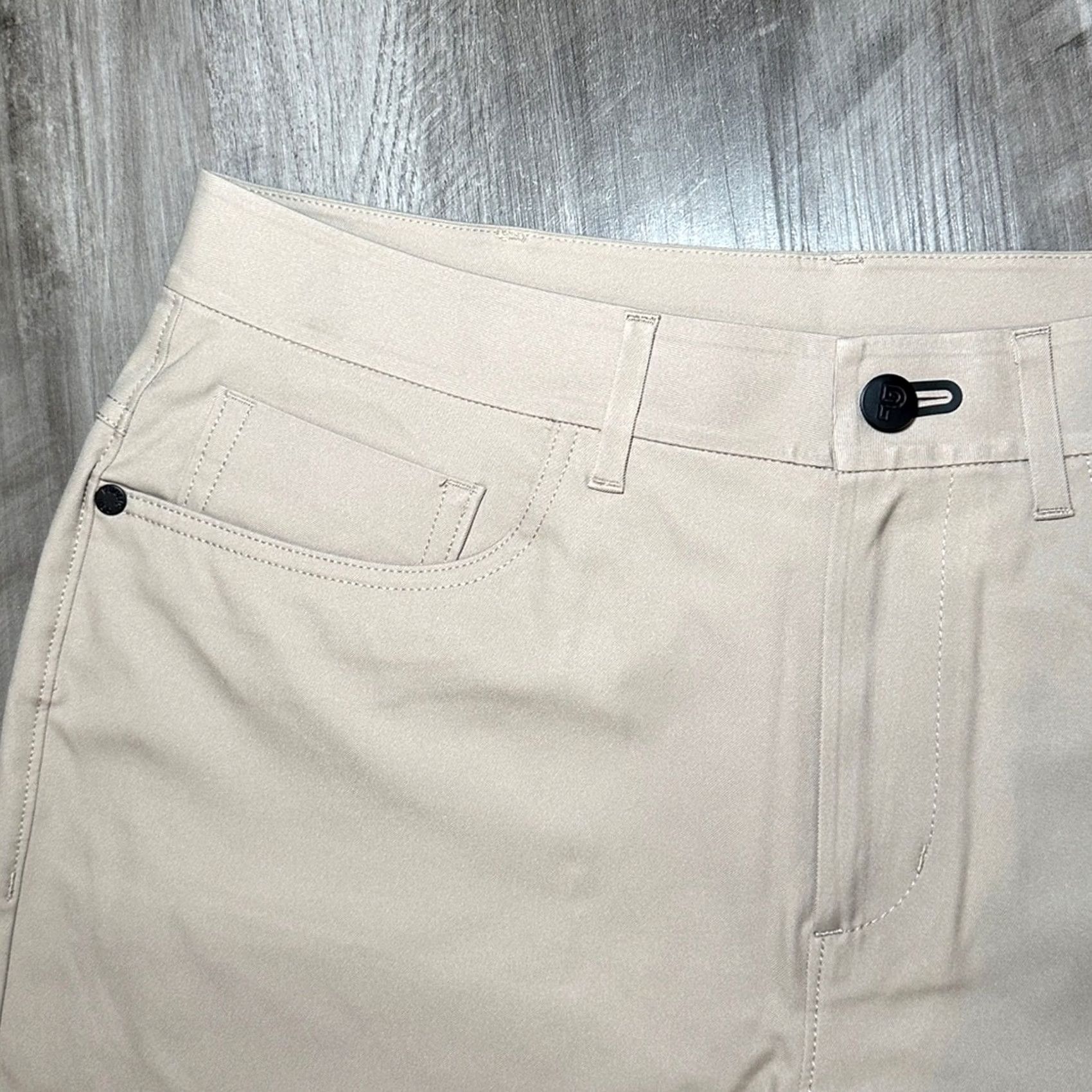 Vintage Public Rec Sand Dealmaker Performance Pants Men 32 Chino Regular NWOT 28in Inseam Tan Size US 32 / EU 48 - 6 Thumbnail