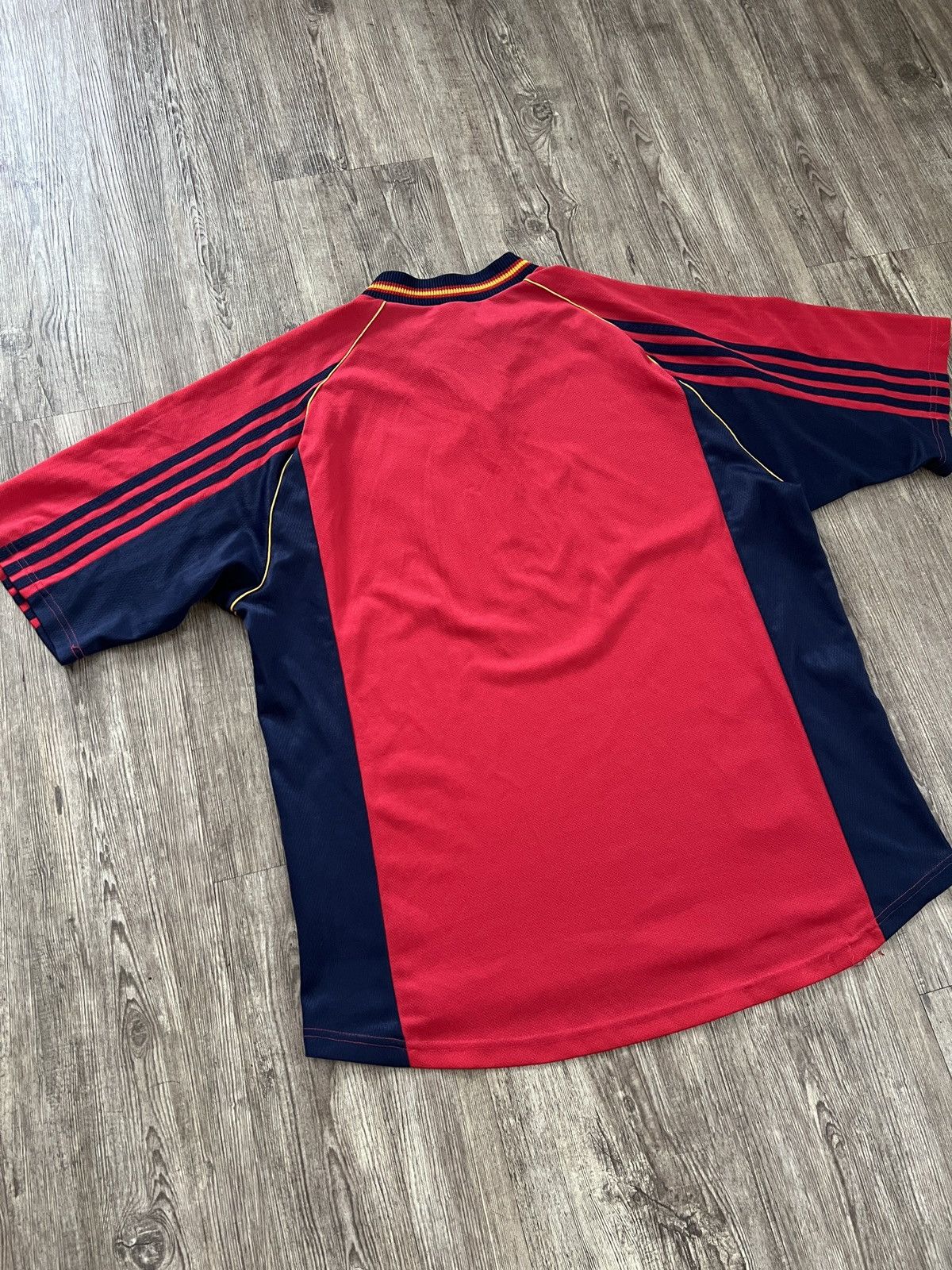 Adidas Adidas Spain 1998/1999 Home Jersey World Cup Size US L / EU 52-54 / 3 - 12 Thumbnail