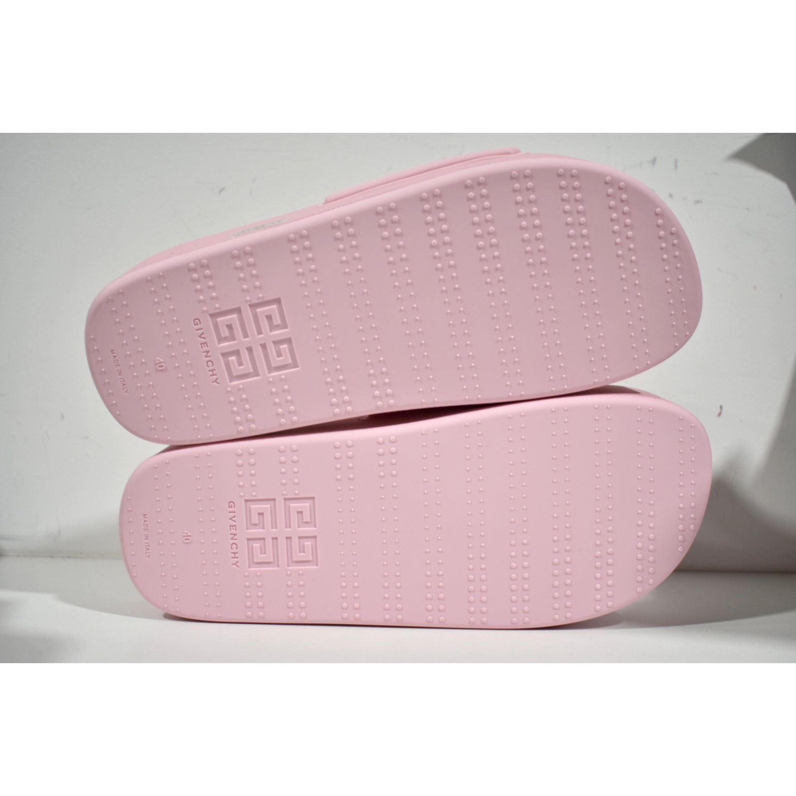 Givenchy Givenchy Pink Platform Rubber White Logo Slide On Pool Size US 10 / IT 40 - 11 Thumbnail