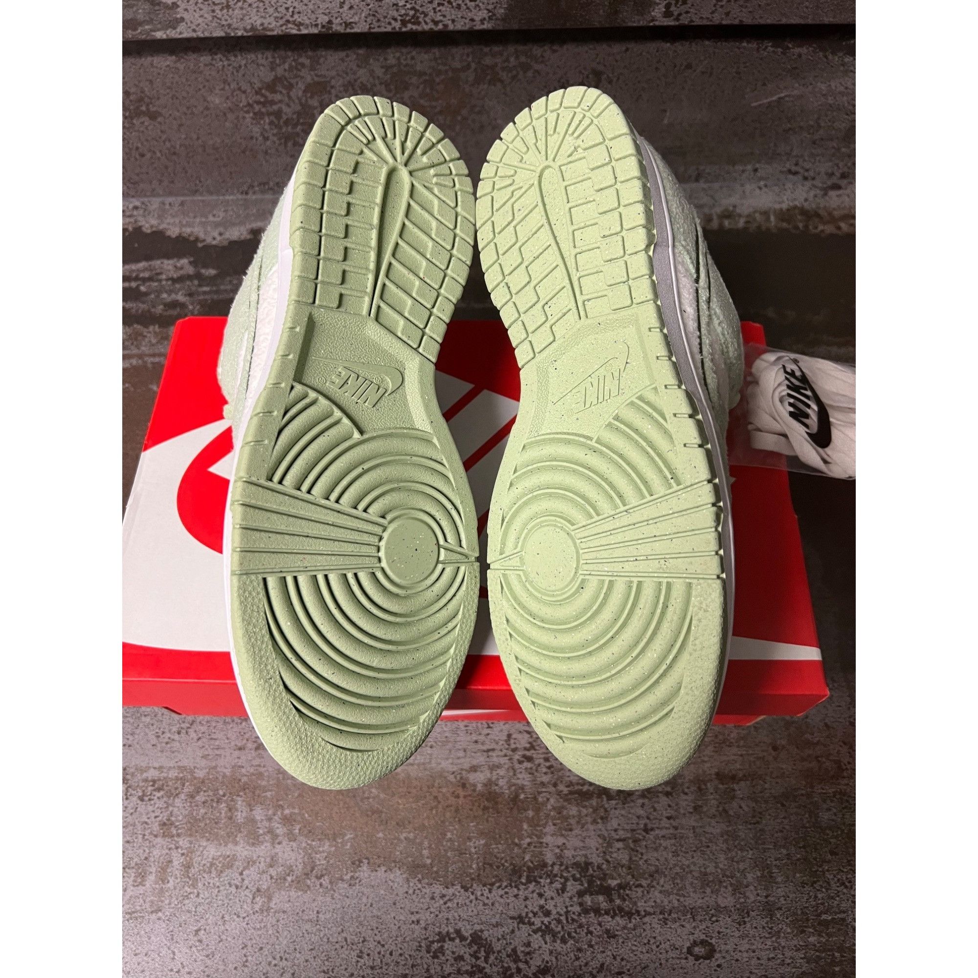 Nike Nike Dunk Low SE Fleece Pack Honeydew Women's Size 10- DQ757 Size US 10 / IT 40 - 10 Thumbnail