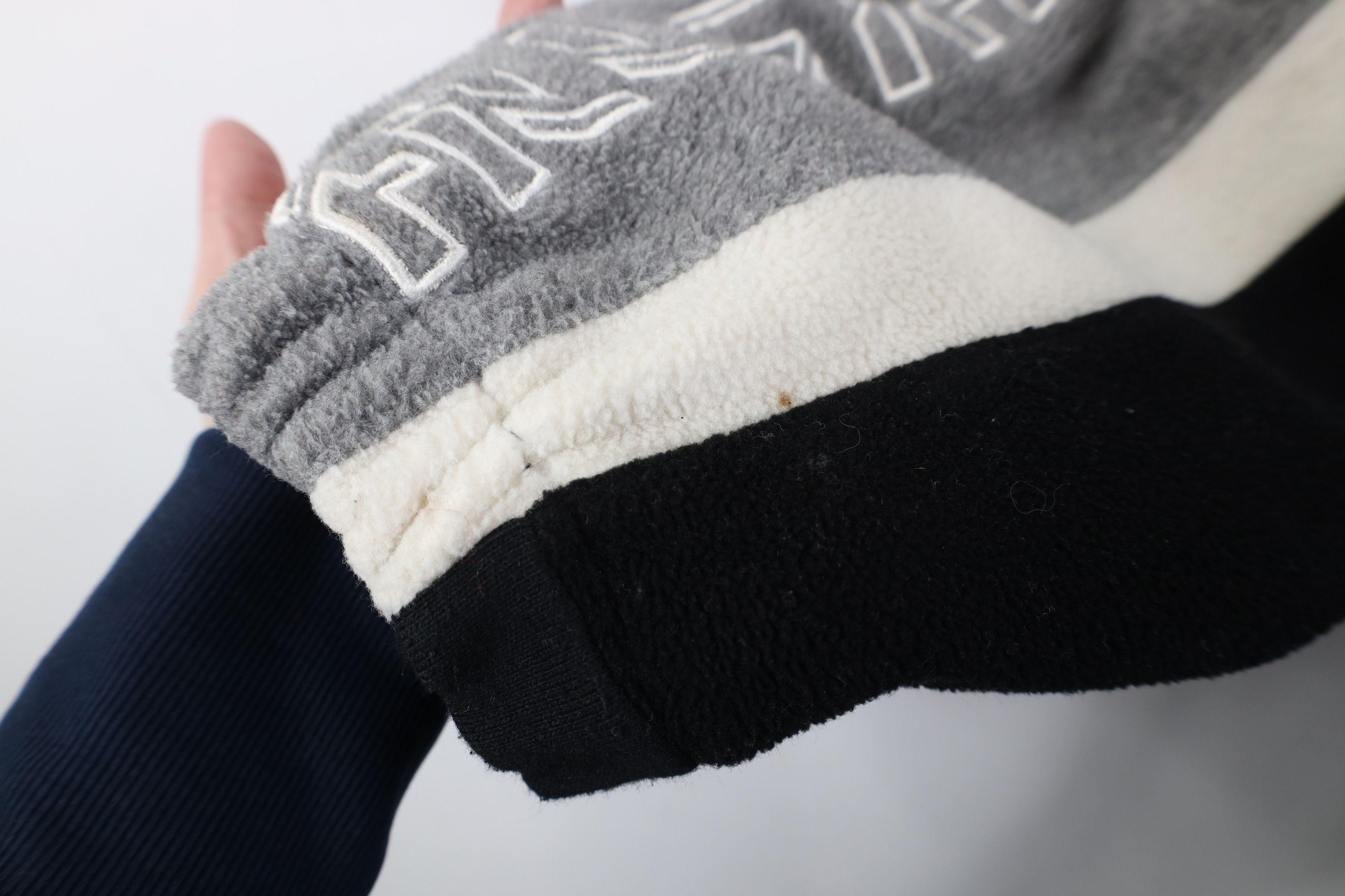 Vintage Vintage 90s Fox Sports Football Fleece Crewneck Sweater Size US XL / EU 56 / 4 - 5 Thumbnail