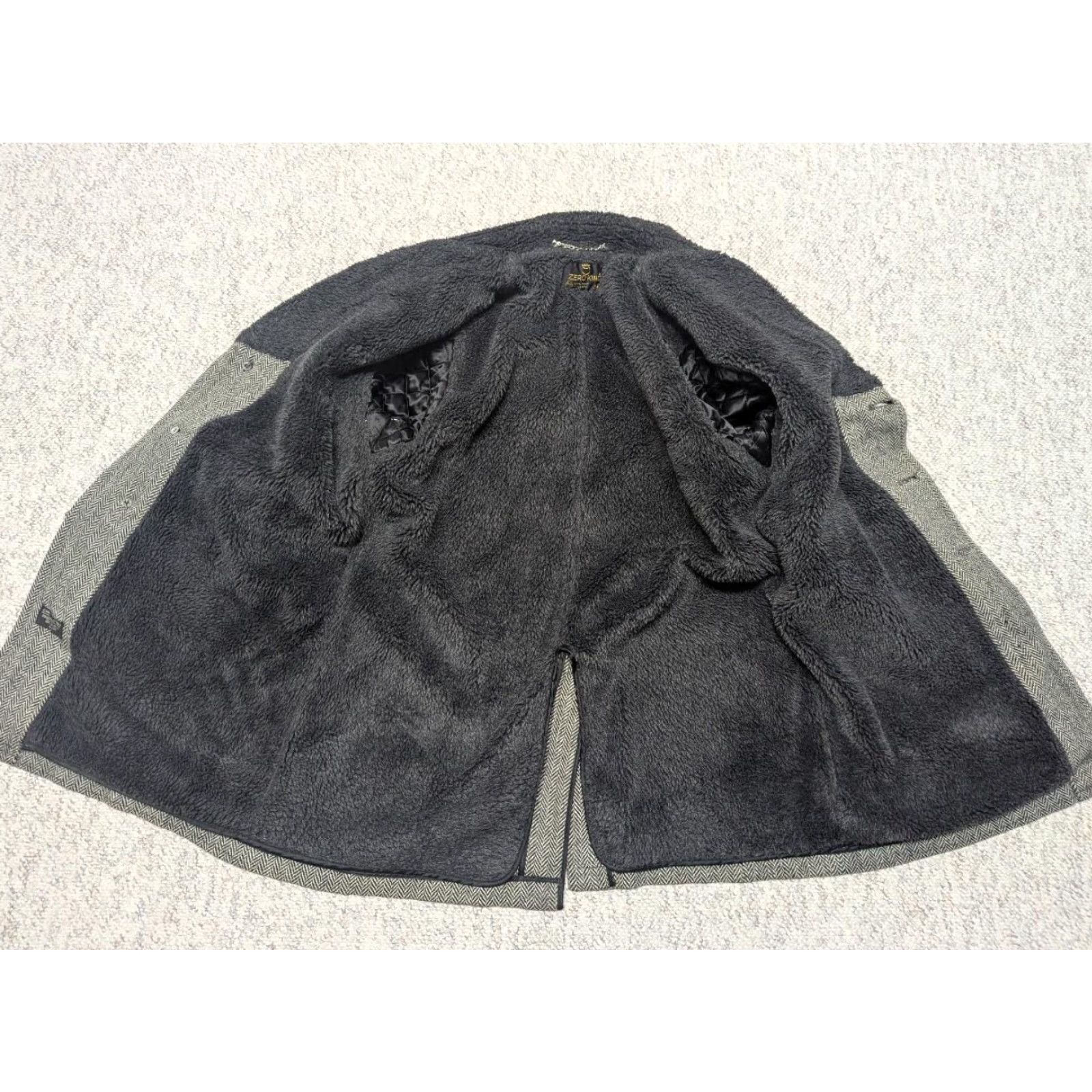 Vintage VINTAGE Zero King Overcoat Shirt Men L Gray Tweed Herringbone 42-44 36" 24.5" 19" Chest Measurements Winter Charcoal Decade 40s 50s Mens Size US L / EU 52-54 / 3 - 6 Thumbnail