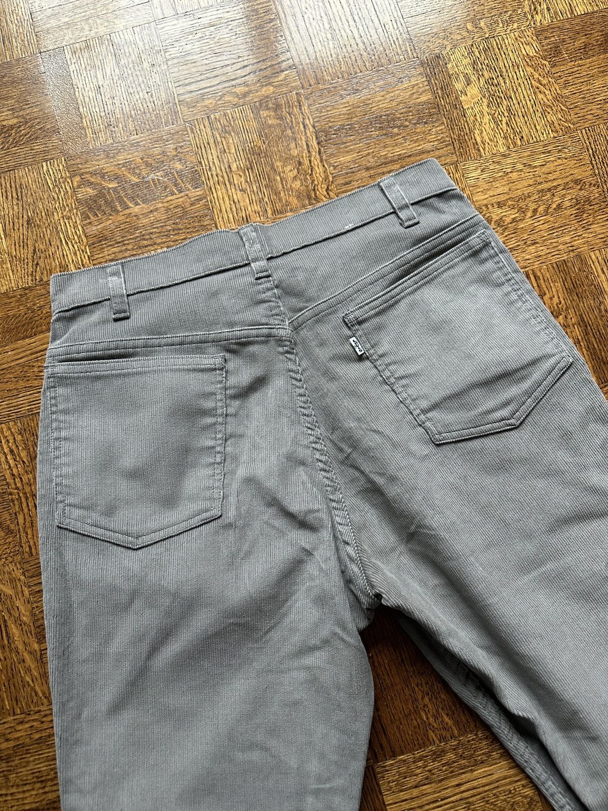 Levi's Vintage Grey Levi’s 517 White Tab Corduroy Pants Trousers Size US 31 - 4 Thumbnail