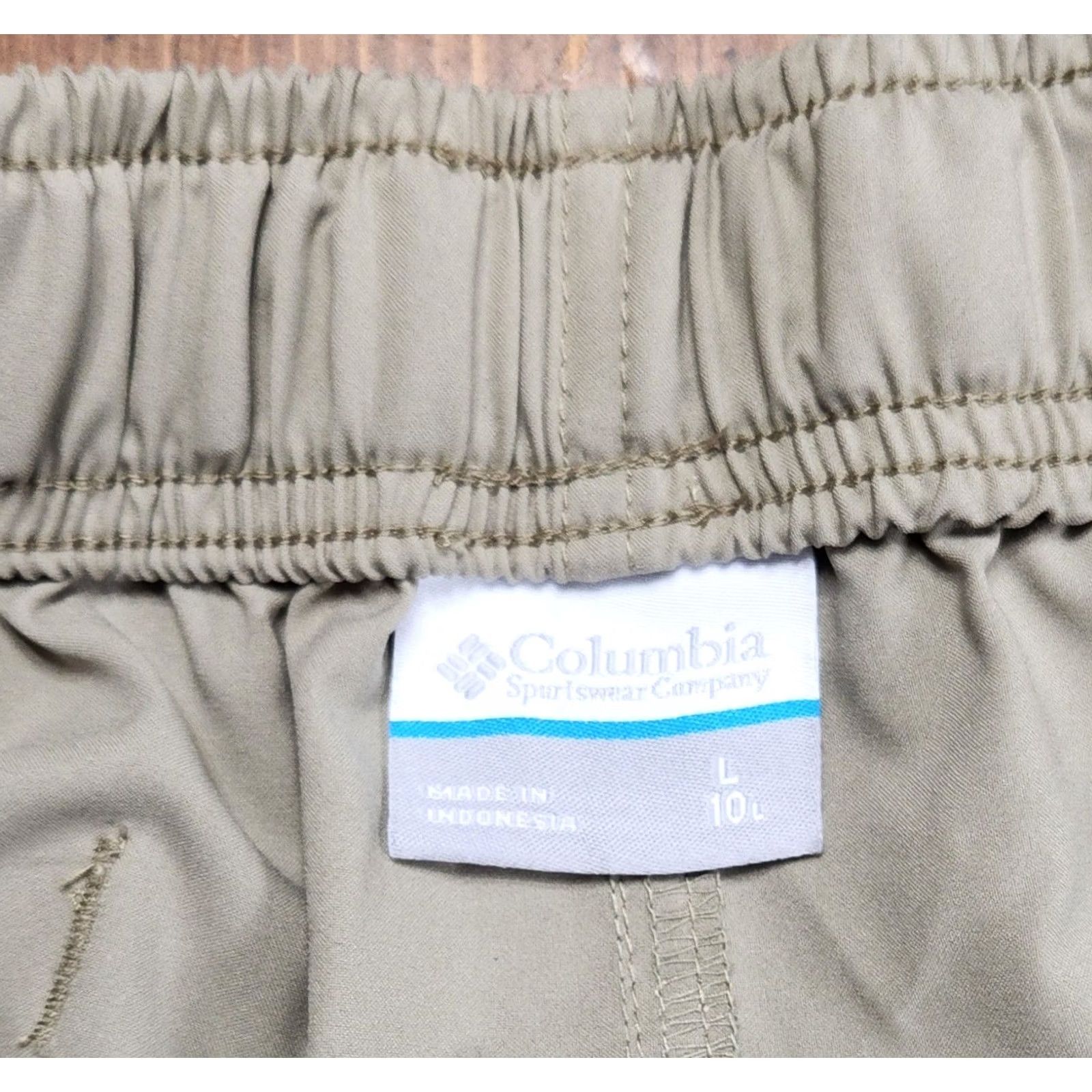 Vintage Columbia Women's Bermuda Shorts Size L/10L Elastic Waist Belted Brown Solid 9in Inseam Quick Dry Moisture Wicking Lightweight Logo Size 32" / US 10 / IT 46 - 5 Thumbnail