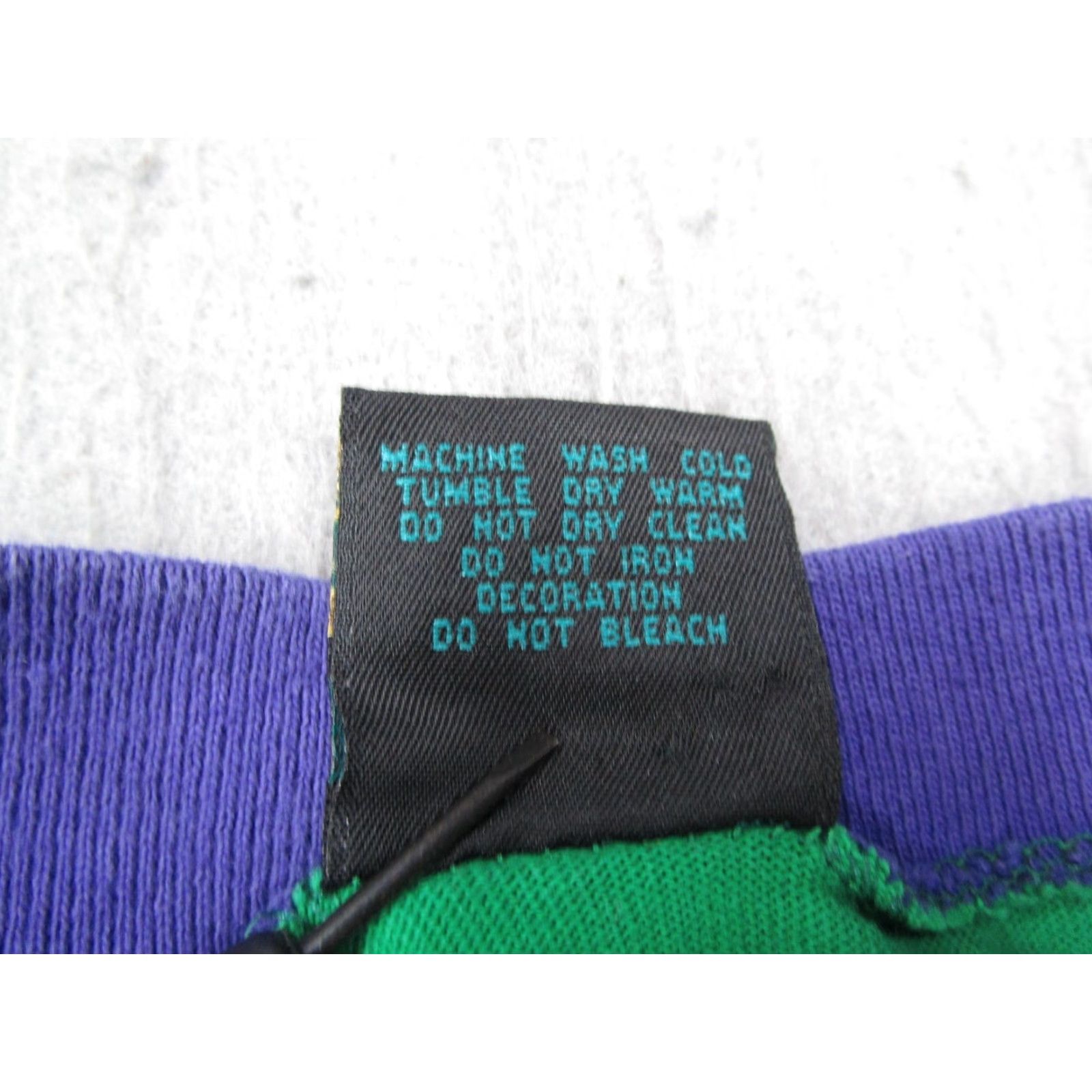 Vintage VINTAGE Tee's Unlimited Mardi Gras Shirt Mens Large Green Party Time Madness Graphic Layered 90s Size US L / EU 52-54 / 3 - 3 Thumbnail