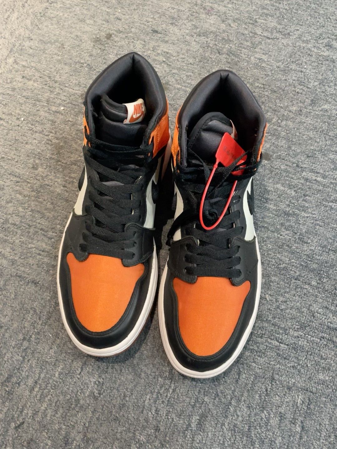 Nike Nike Hitop Sneakers 7.5 Men Size US 7.5 / EU 40-41 - 1 Thumbnail
