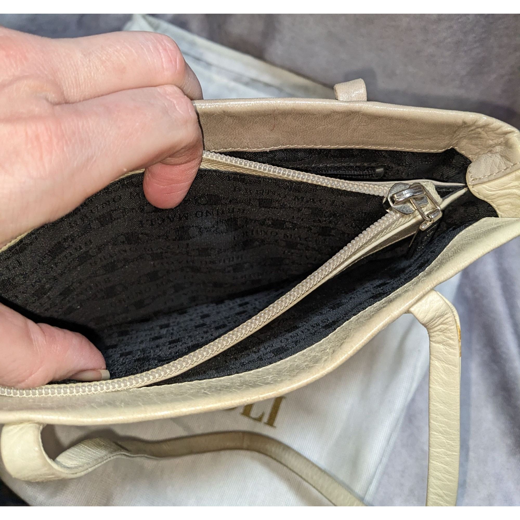 Bruno Magli Bruno Magli Leather Tote Bag With Dust Bag Two-Tone Beige & Size ONE SIZE - 5 Thumbnail