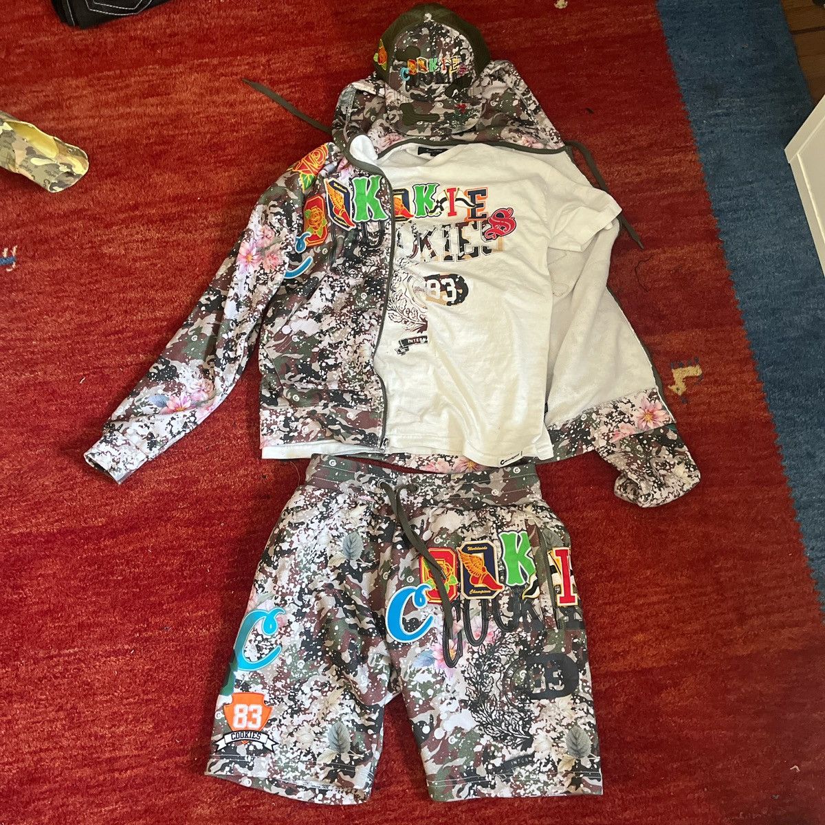 image of Cookies Floral Fit, Men's (Size Medium)