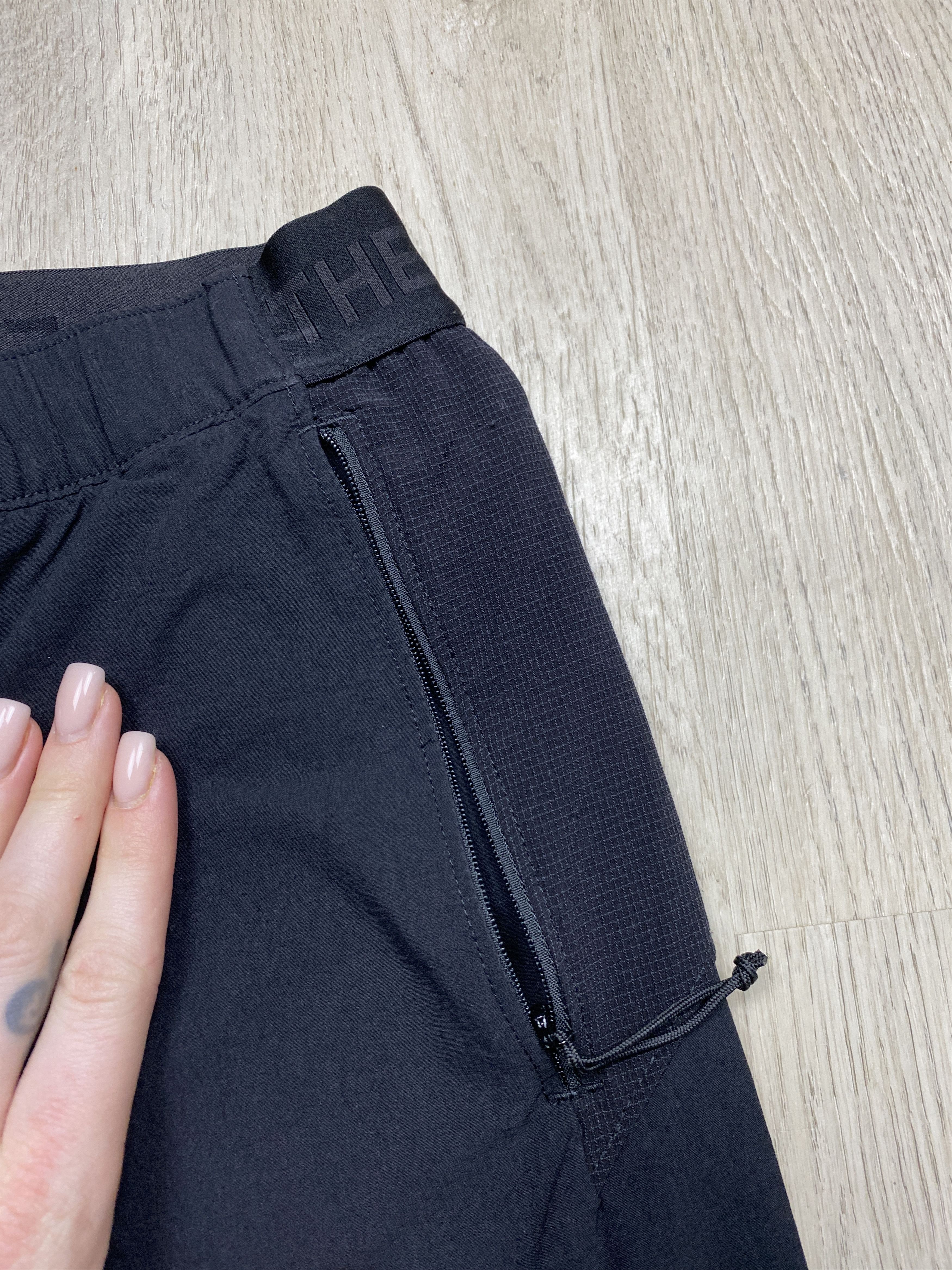 The North Face The North Face Mens Nylon Outdoor Pants Size US 30 / EU 46 - 4 Thumbnail