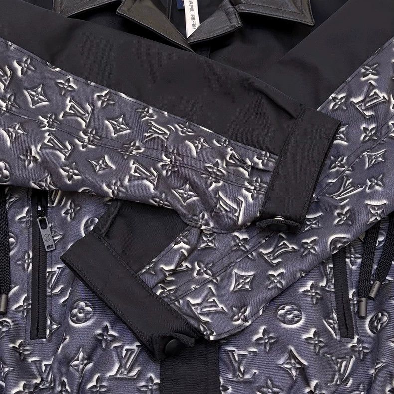 Louis Vuitton Louis Vuitton Color-block logo full print lapel long sleev Size S / US 4 / IT 40 - 6 Thumbnail